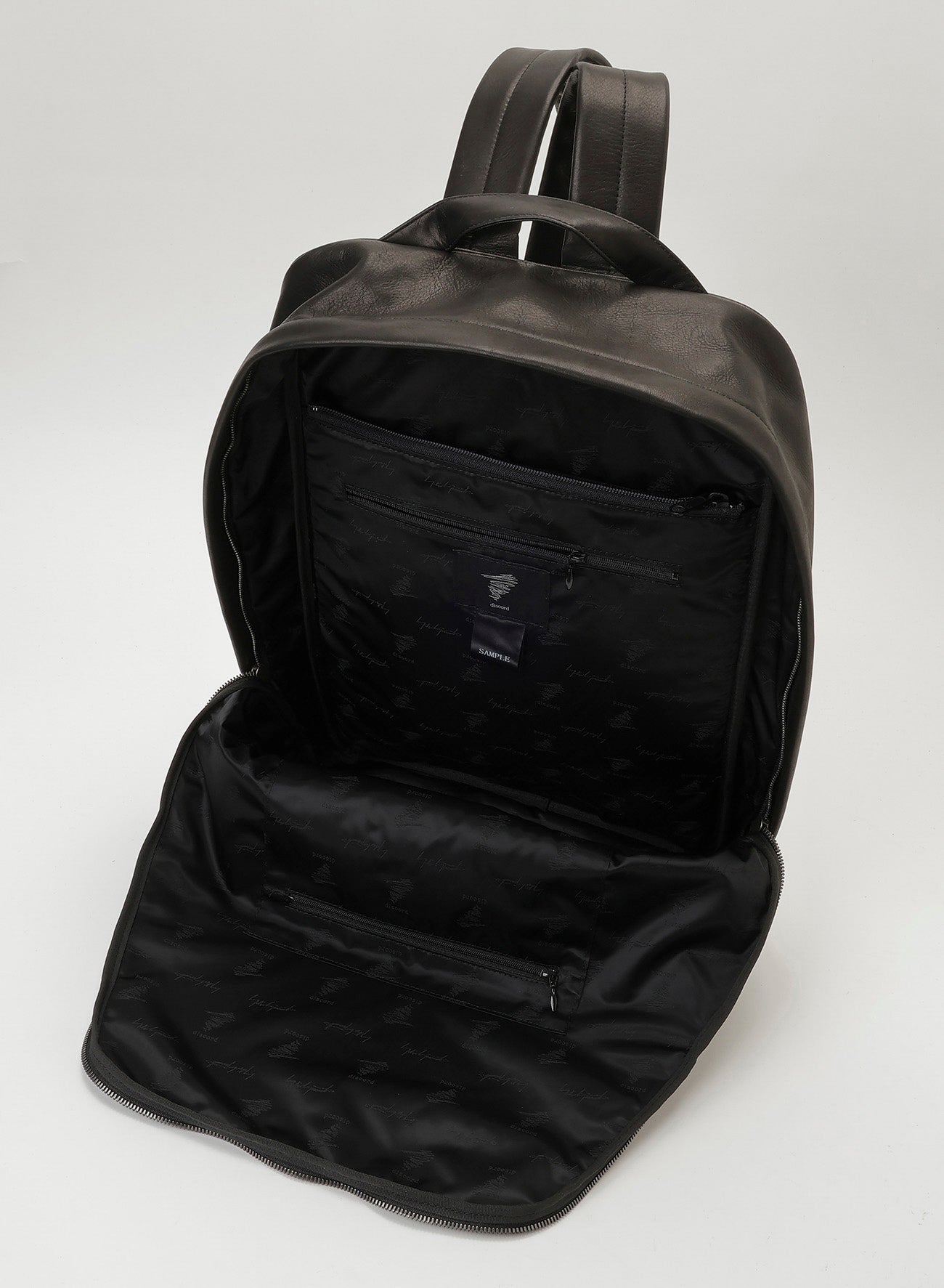 Diagonal backpack(9/5 12:00 Release)