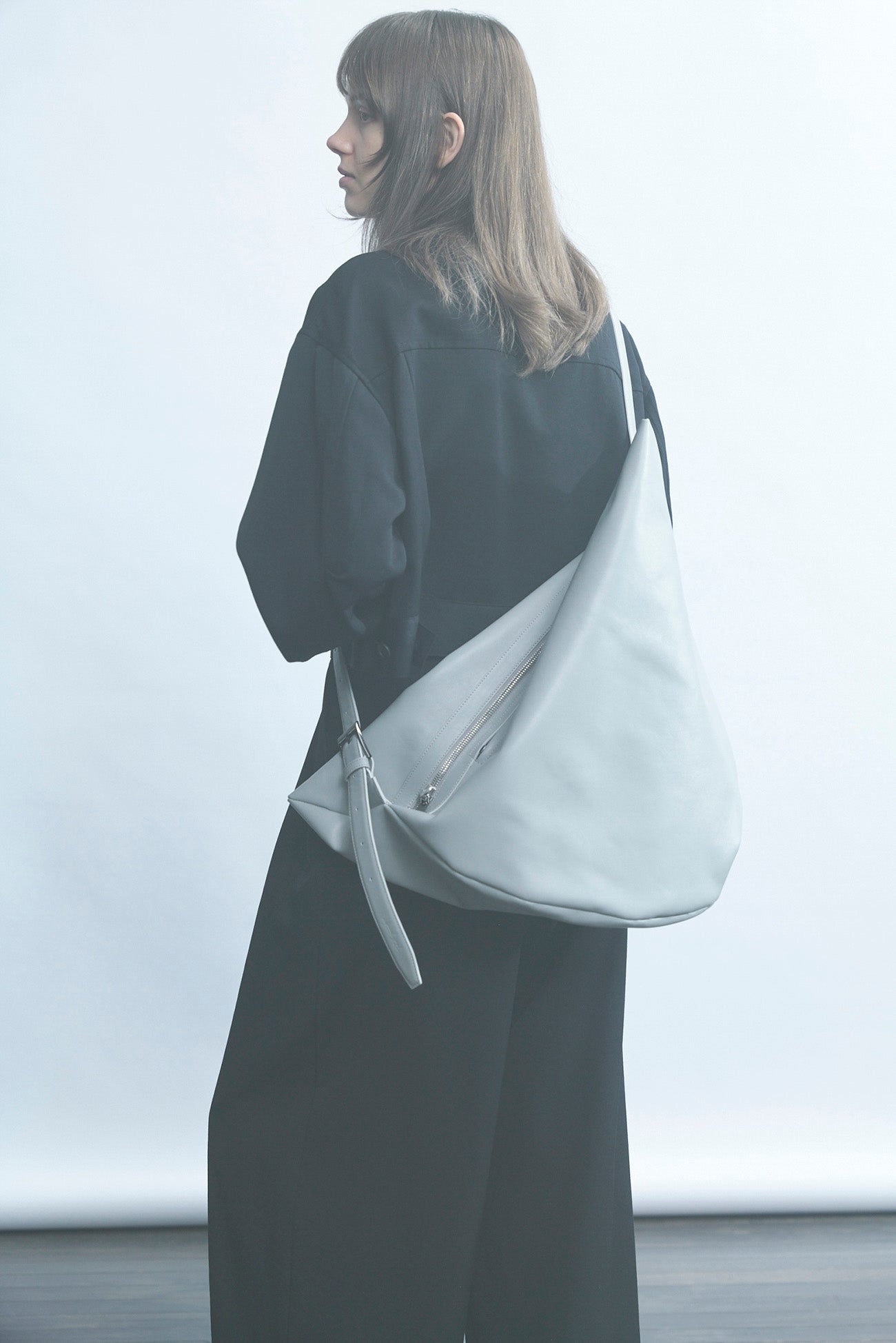 Round Shoulder(L)(10/3 12:00 Release)