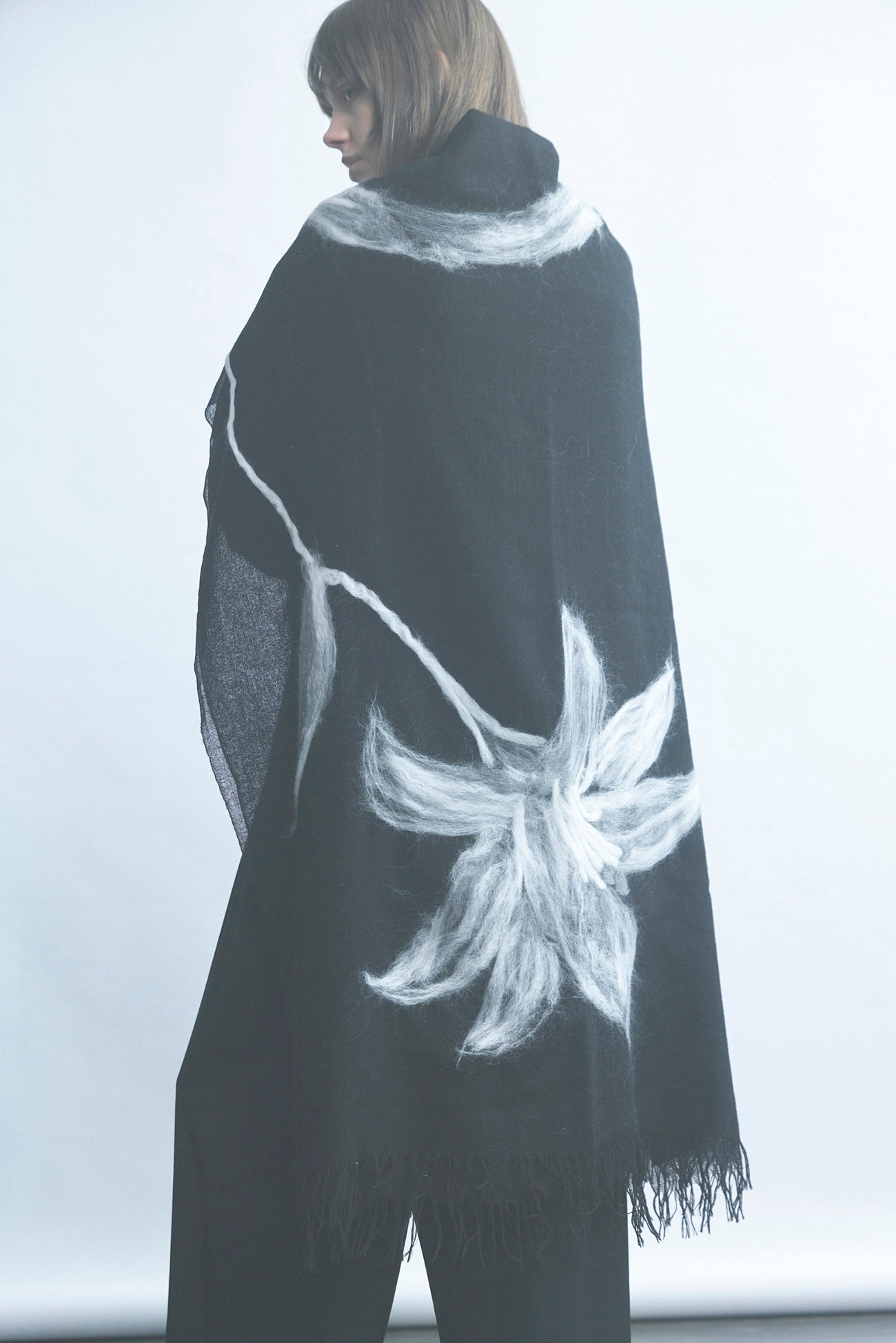 LILY SCARF(11/1 12:00 Release)