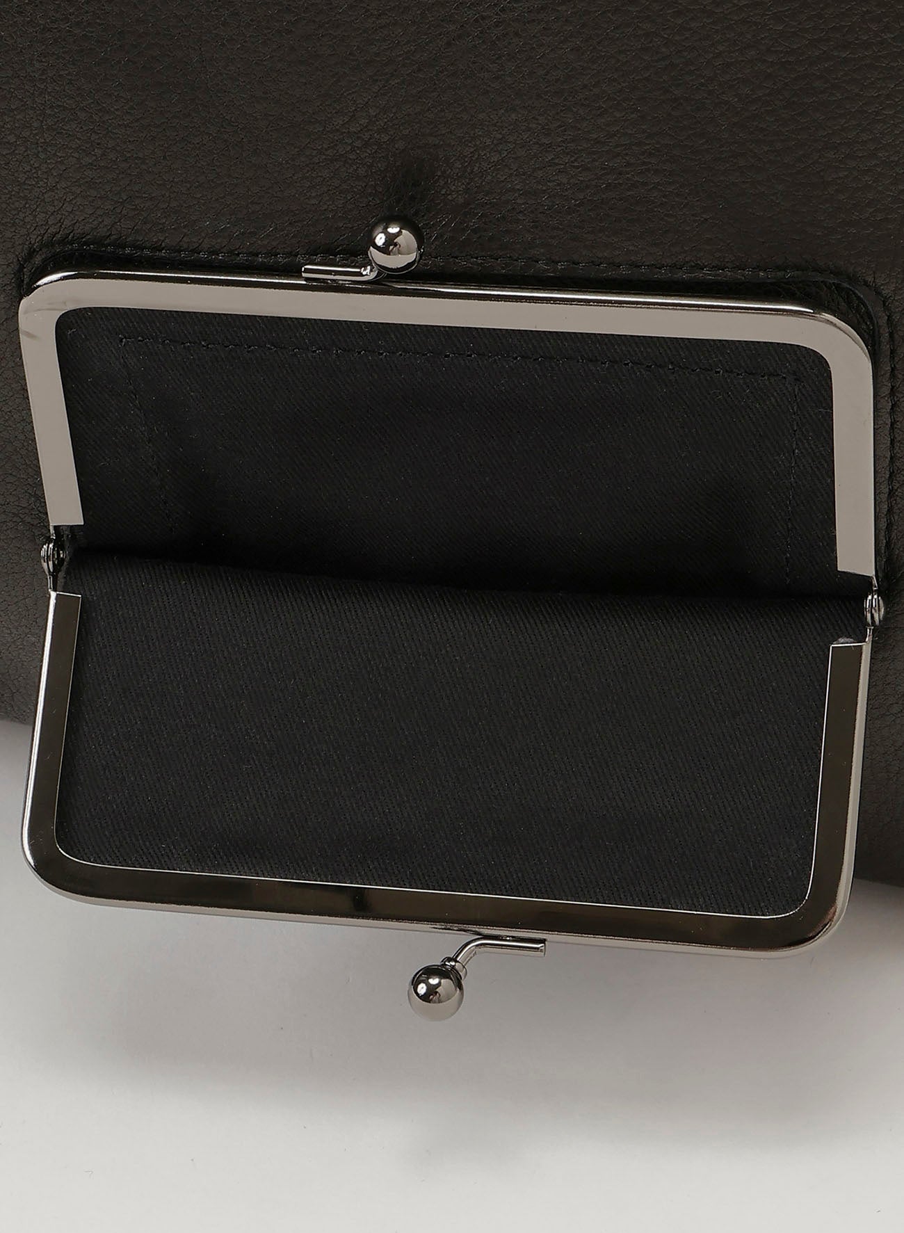 Clasp tote LL(11/21 12:00 Release)
