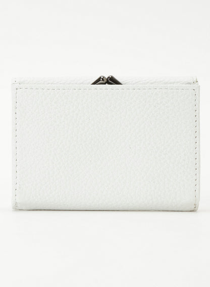 Clasp trifold wallet