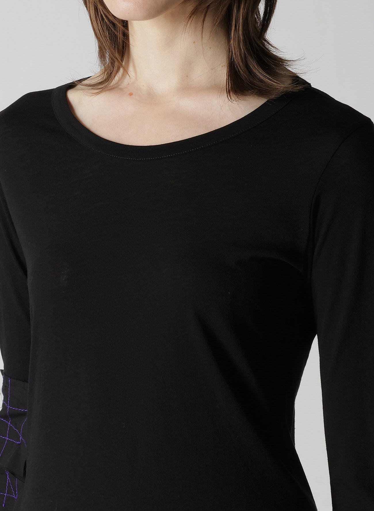 COTTON SINGLE JERSEY R MOTIF LONG T-SHIRT