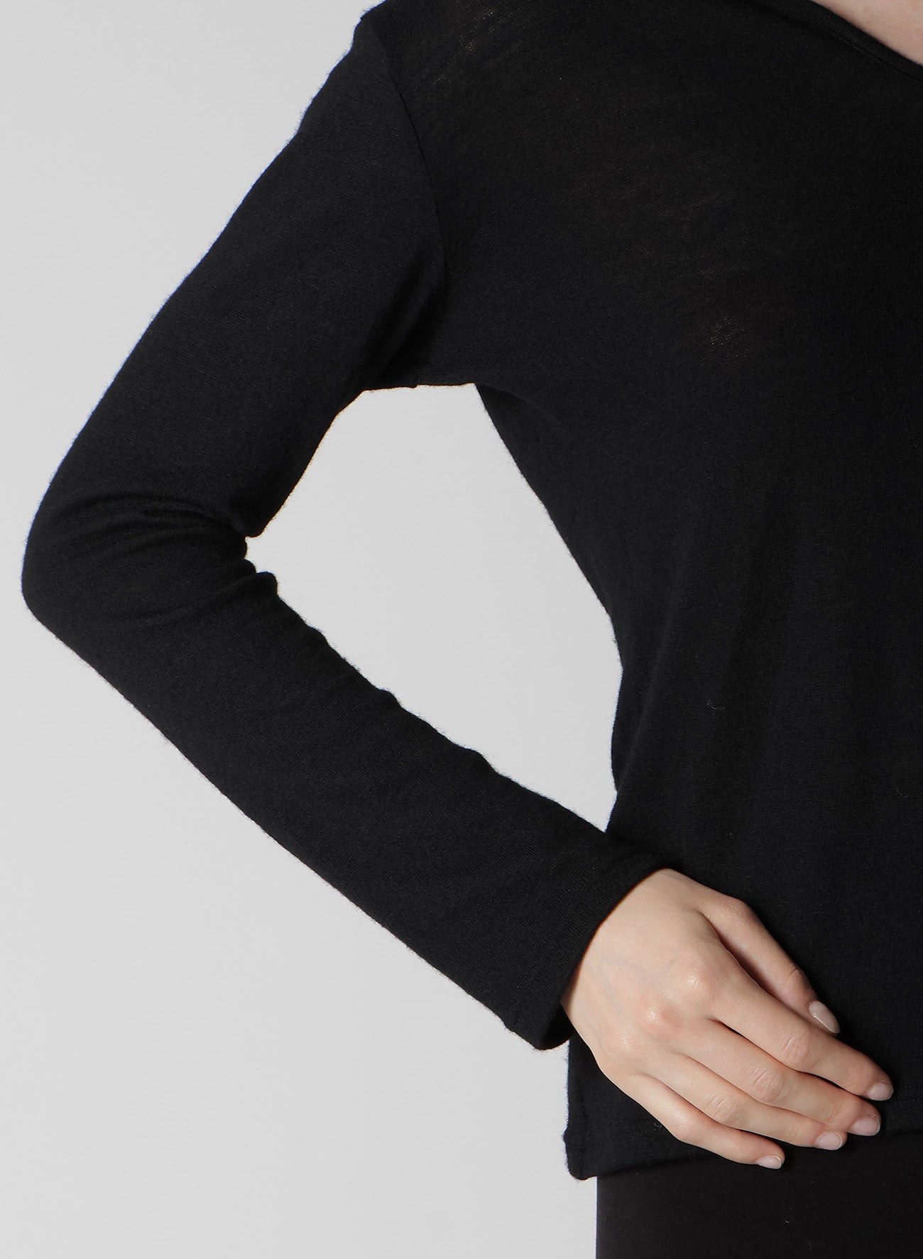 AIRY SPUN LIGHT MILLED BACKSIDE LACE UP T-SHIRT