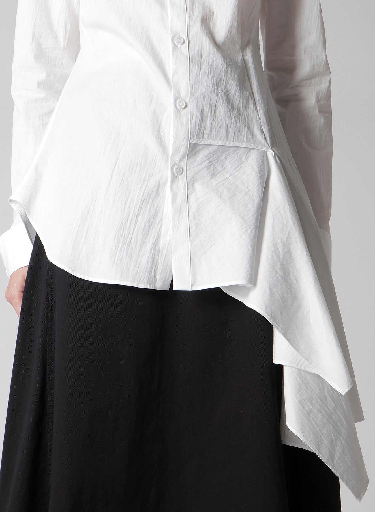COTTON BROAD L DRAPED BLOUSE