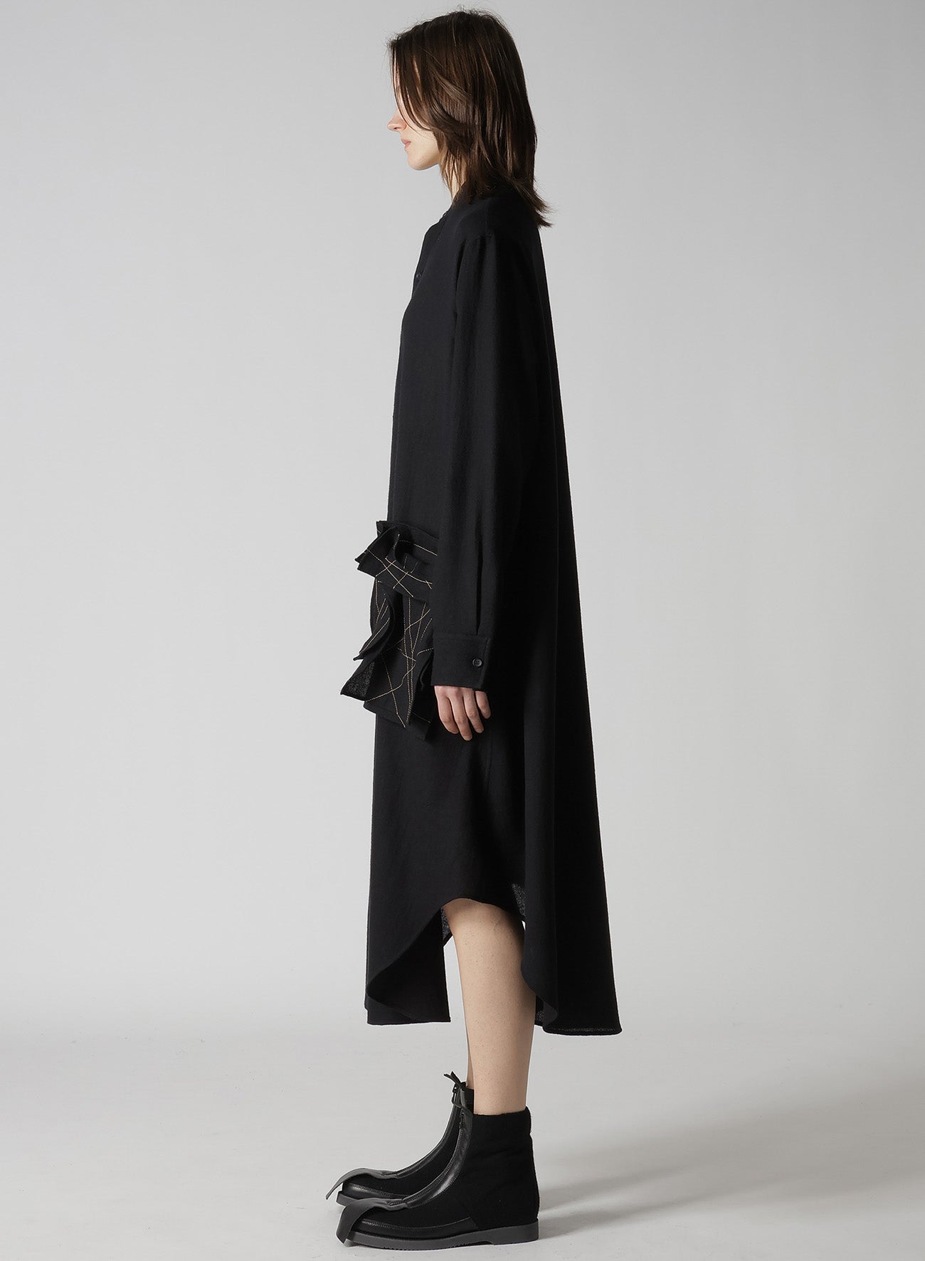 SOFT WOOL A EMBROIDERY BOX POCKET DRESS