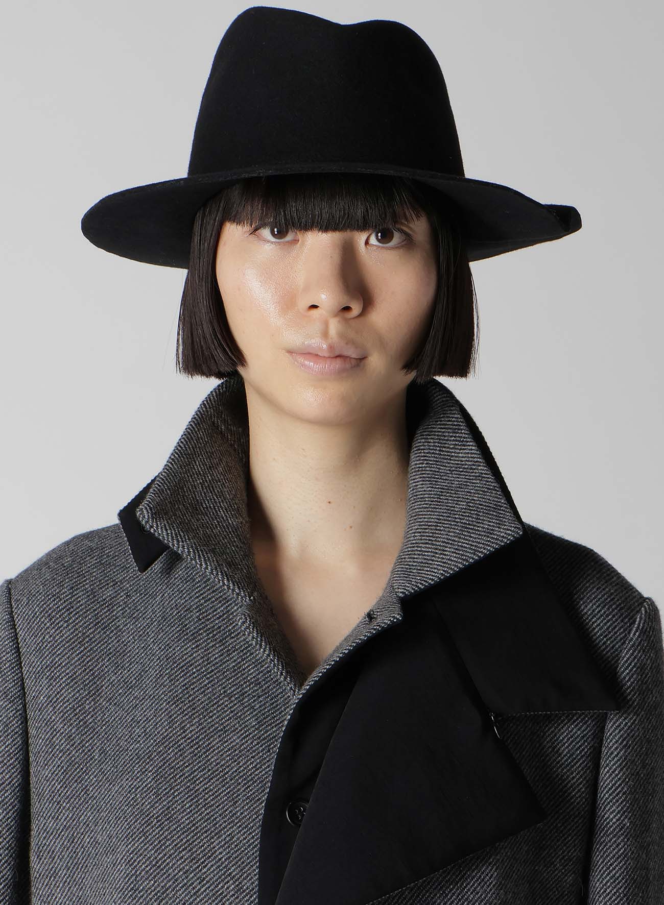 HAT MATERIAL BK TUCKED FEDORA