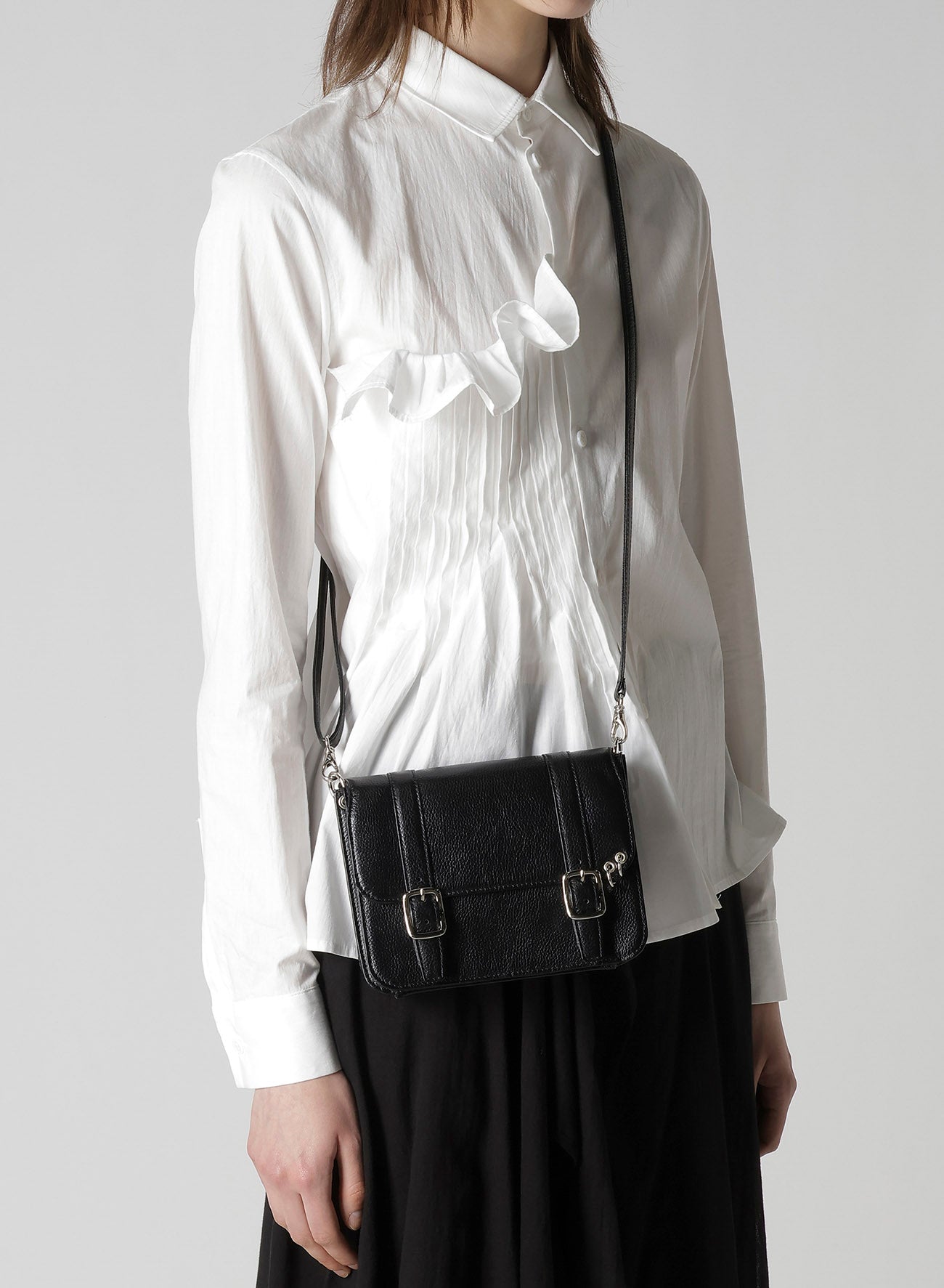 SHRINKED LEATHER FLAP MINI SHOULDER BAG