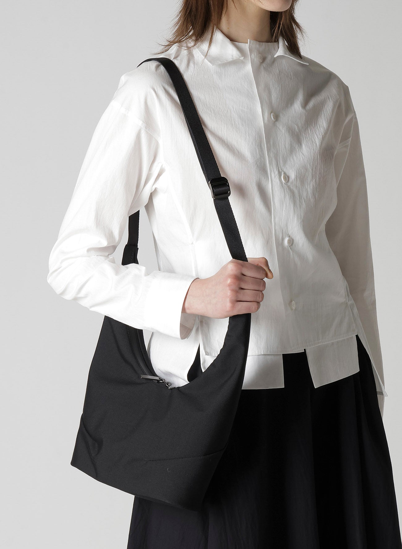 WOOL GABARDINE TAPE SACOCHE