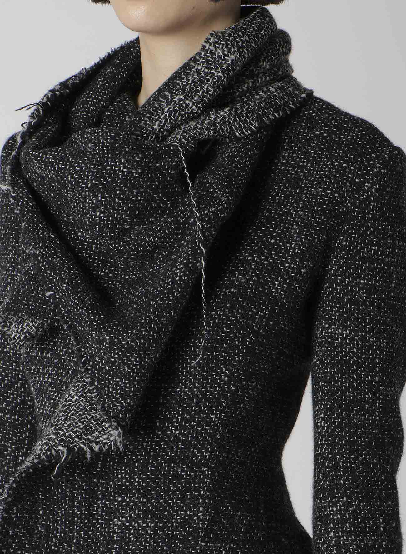 HANDMADE TWEED STOLE DETAIL JACKET