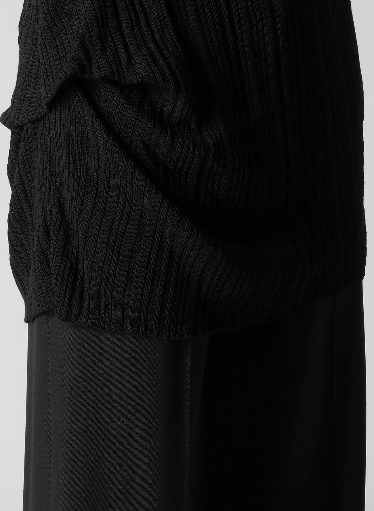 RANDOM RIB TUCK DETAIL PO