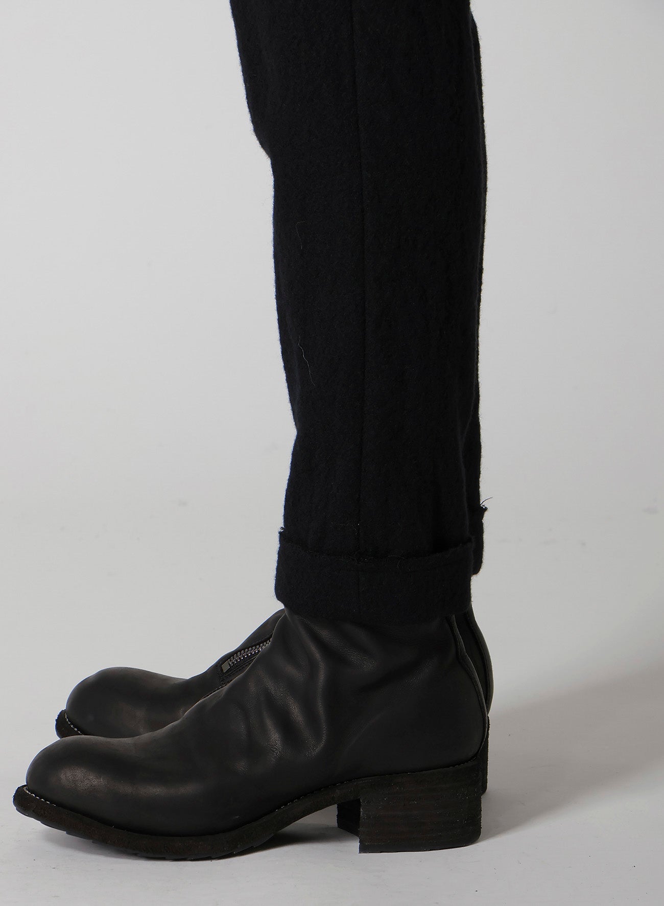 SHRINKED WOOL SERGE CUFFED HEM PANTS