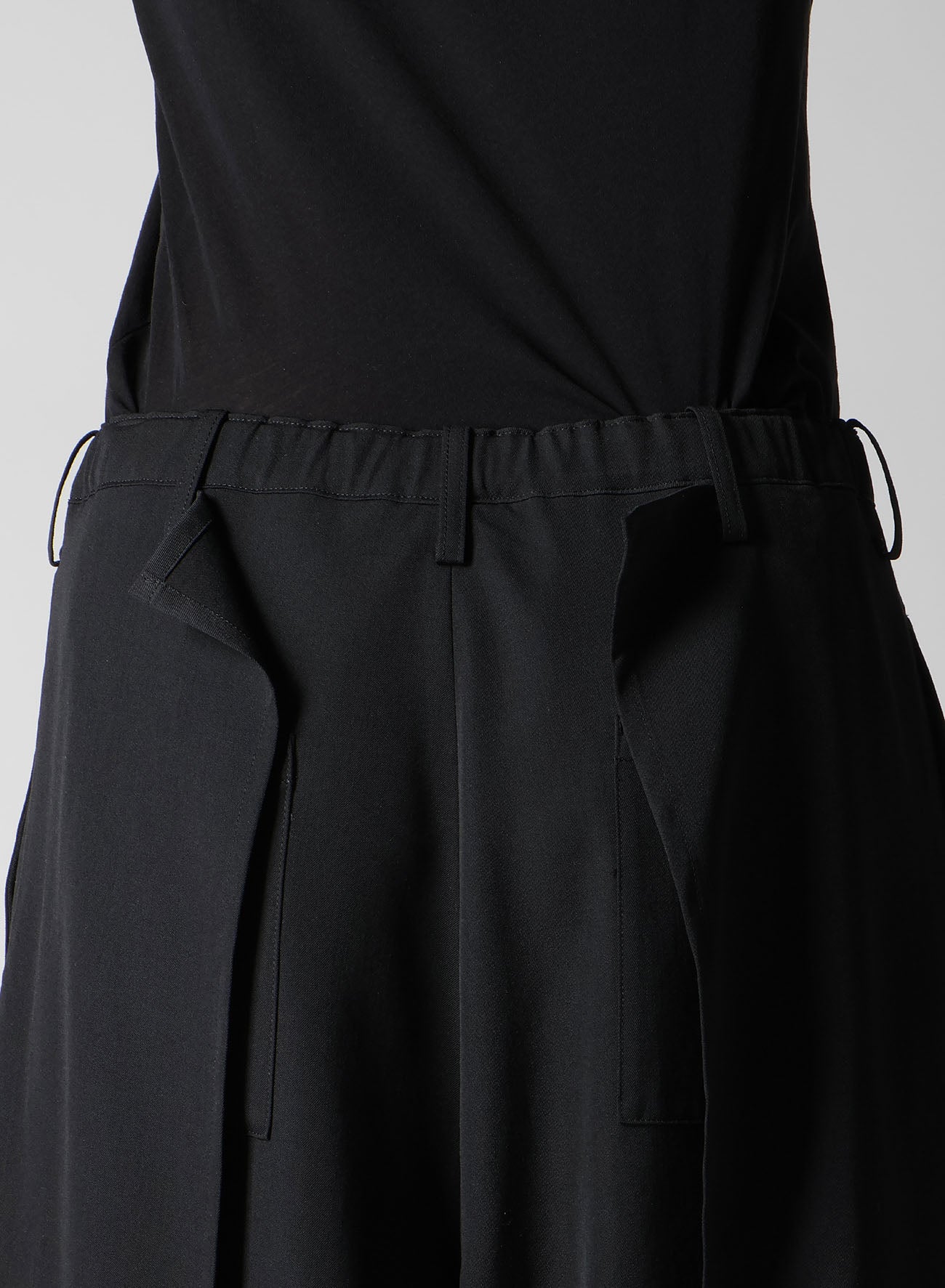 GABARDINE F BUTTON WRAP PANTS