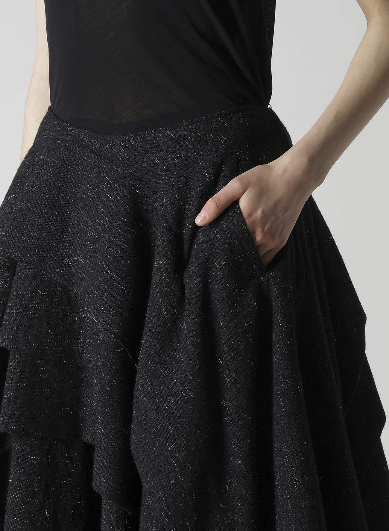 WOOLEN TWEED R DRAPED TUCK ST SKIRT