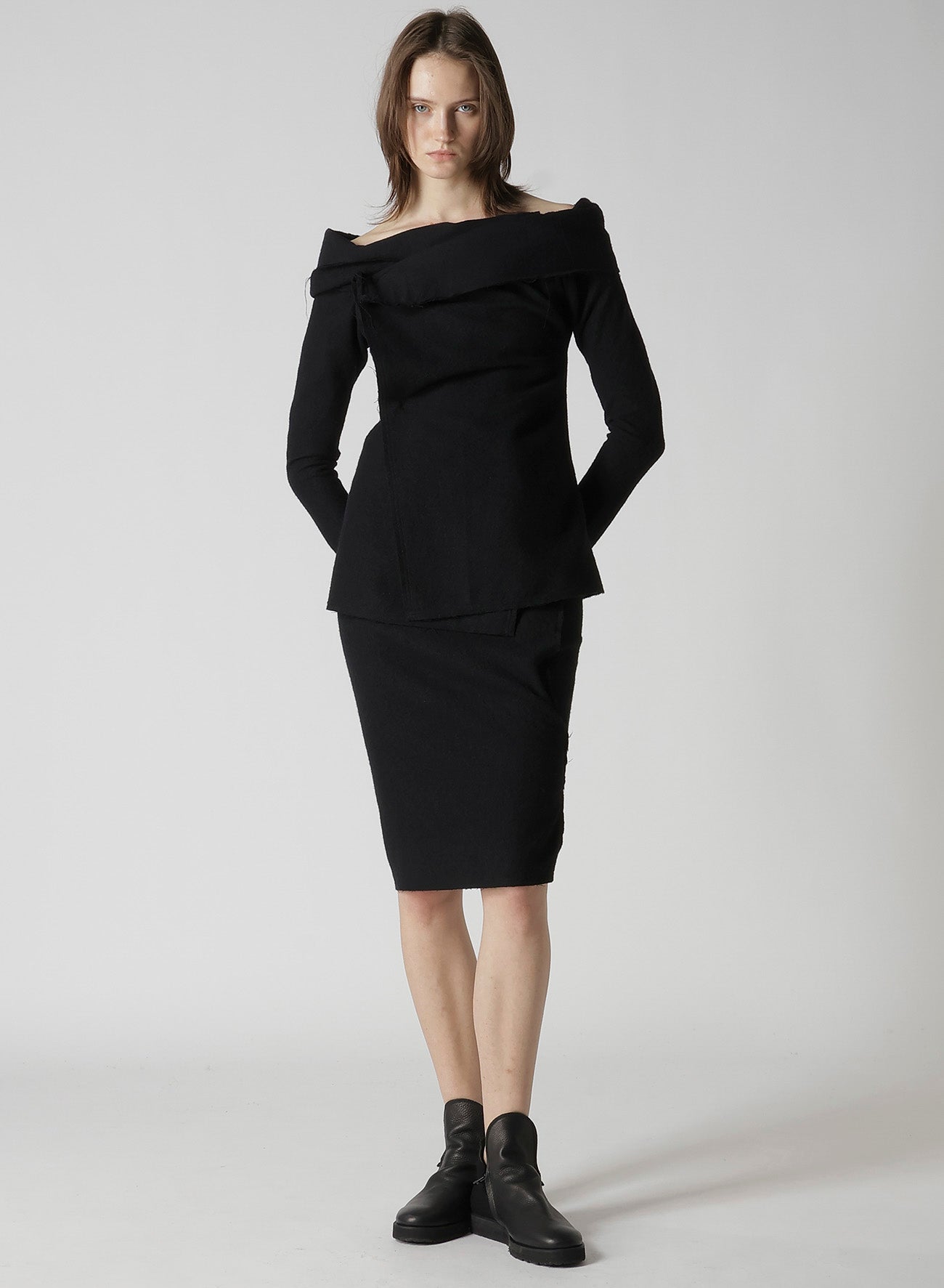SHRINKED WOOL SERGE TWISTED SKIRT