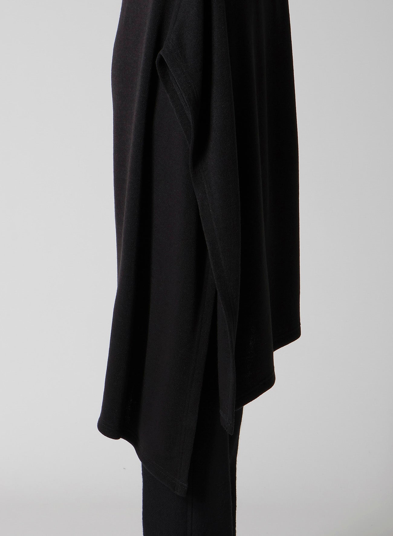 INTERLOCK PANELED HIGH NECK PO