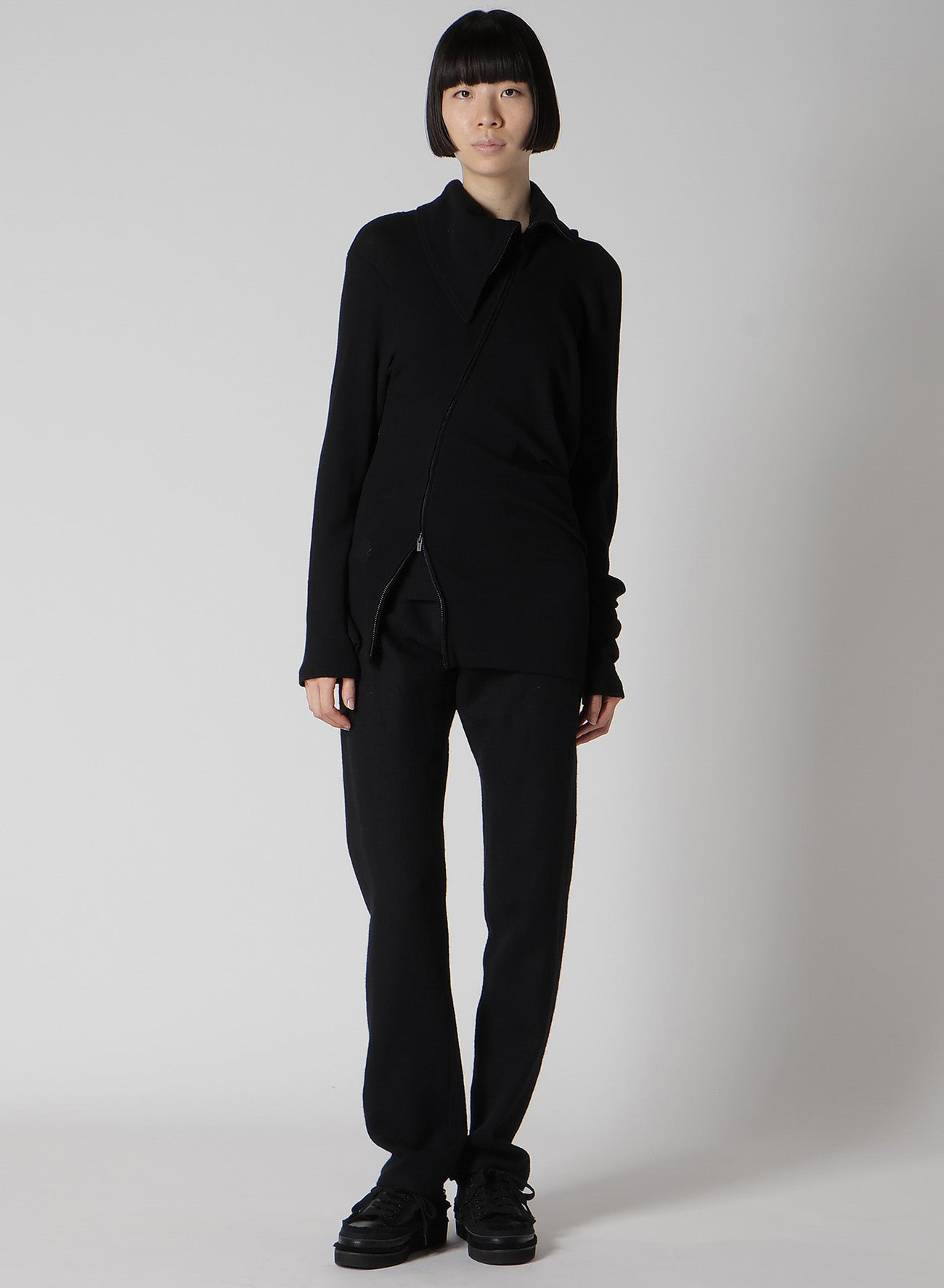 HIGH TWISTED LINKS DRAPED TURTLE NECK CARDIGAN