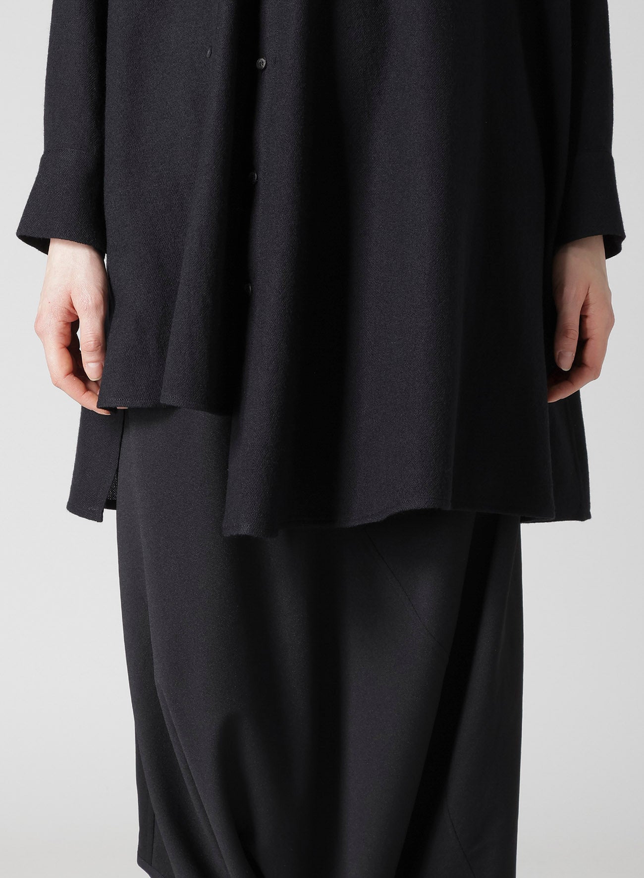 WOOL VIYELLA W FRONT ASM BLOUSE