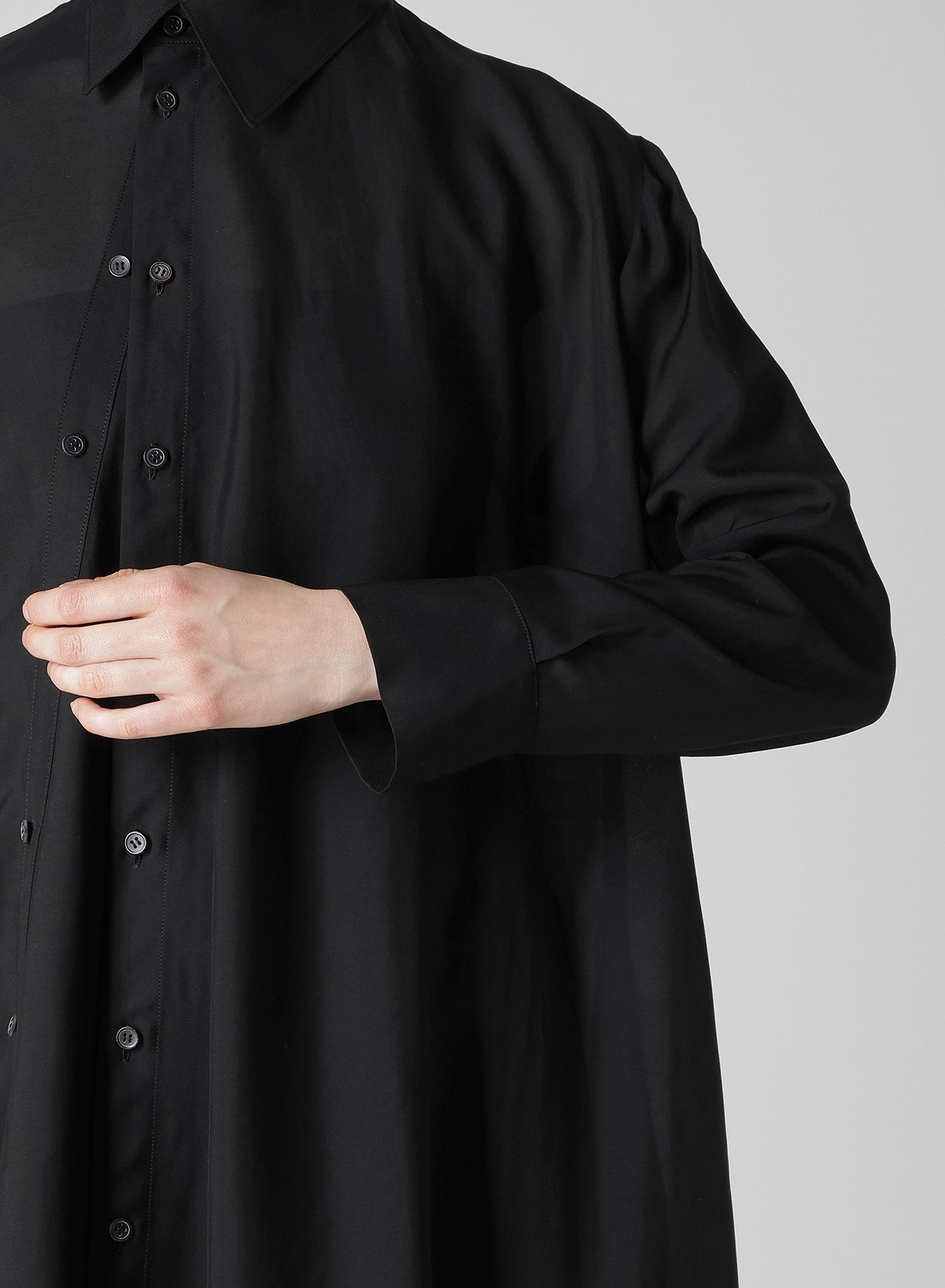 Cu/Mo KERSEY W FRONT ASM BLOUSE