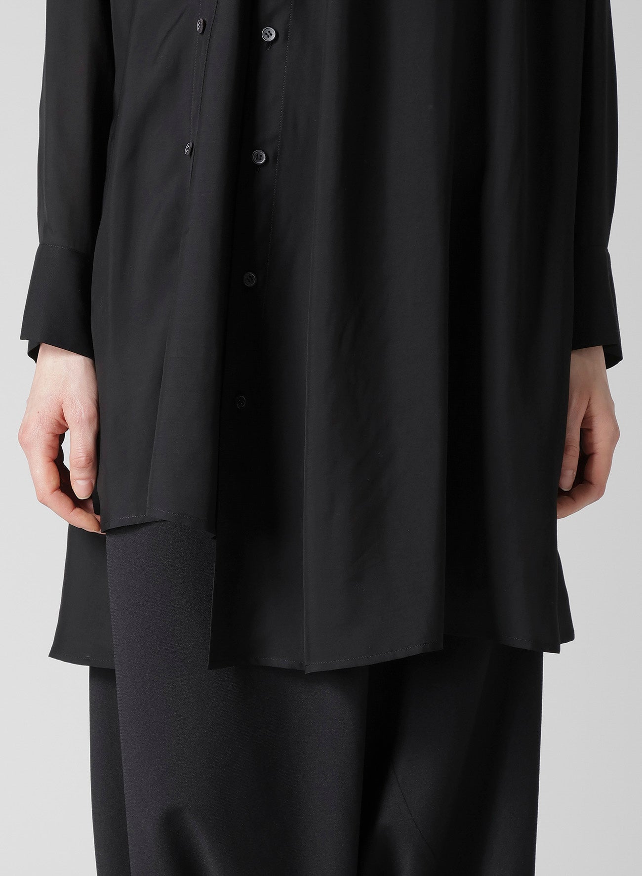Cu/Mo KERSEY W FRONT ASM BLOUSE