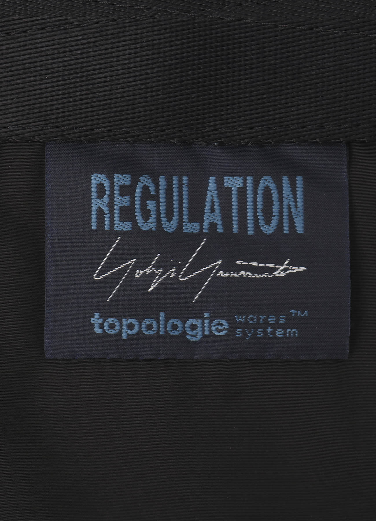 TECH SATEEN YY TOTE