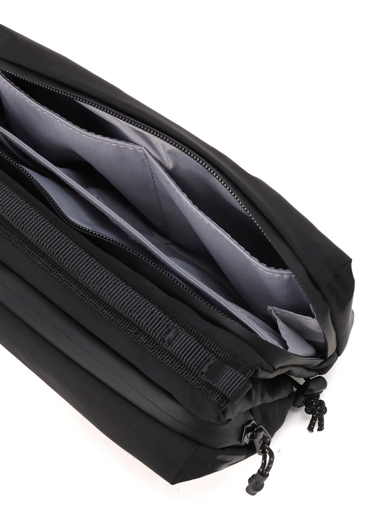 TECH SATEEN BOTTLE SACOCHE