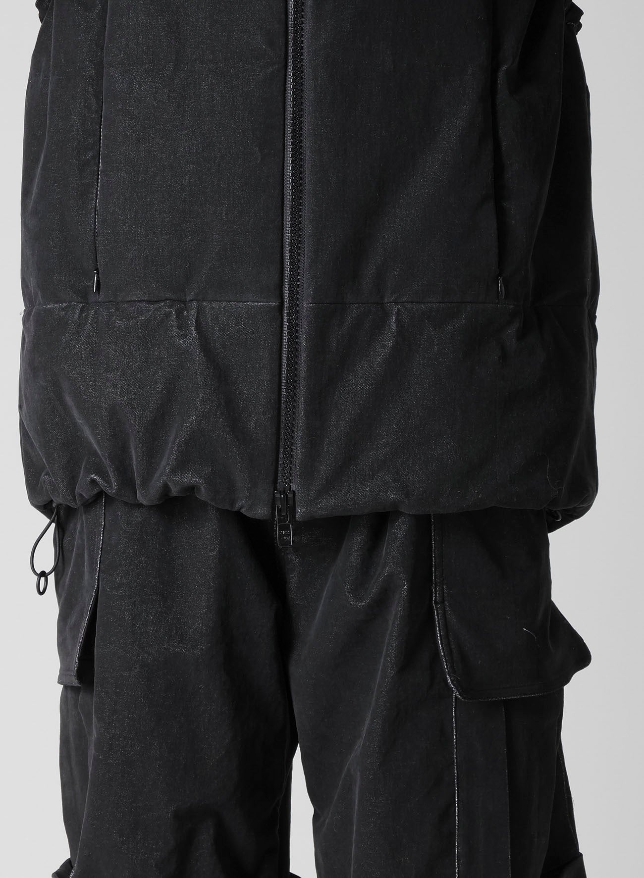 STRETCHED VELVET PADDED VEST