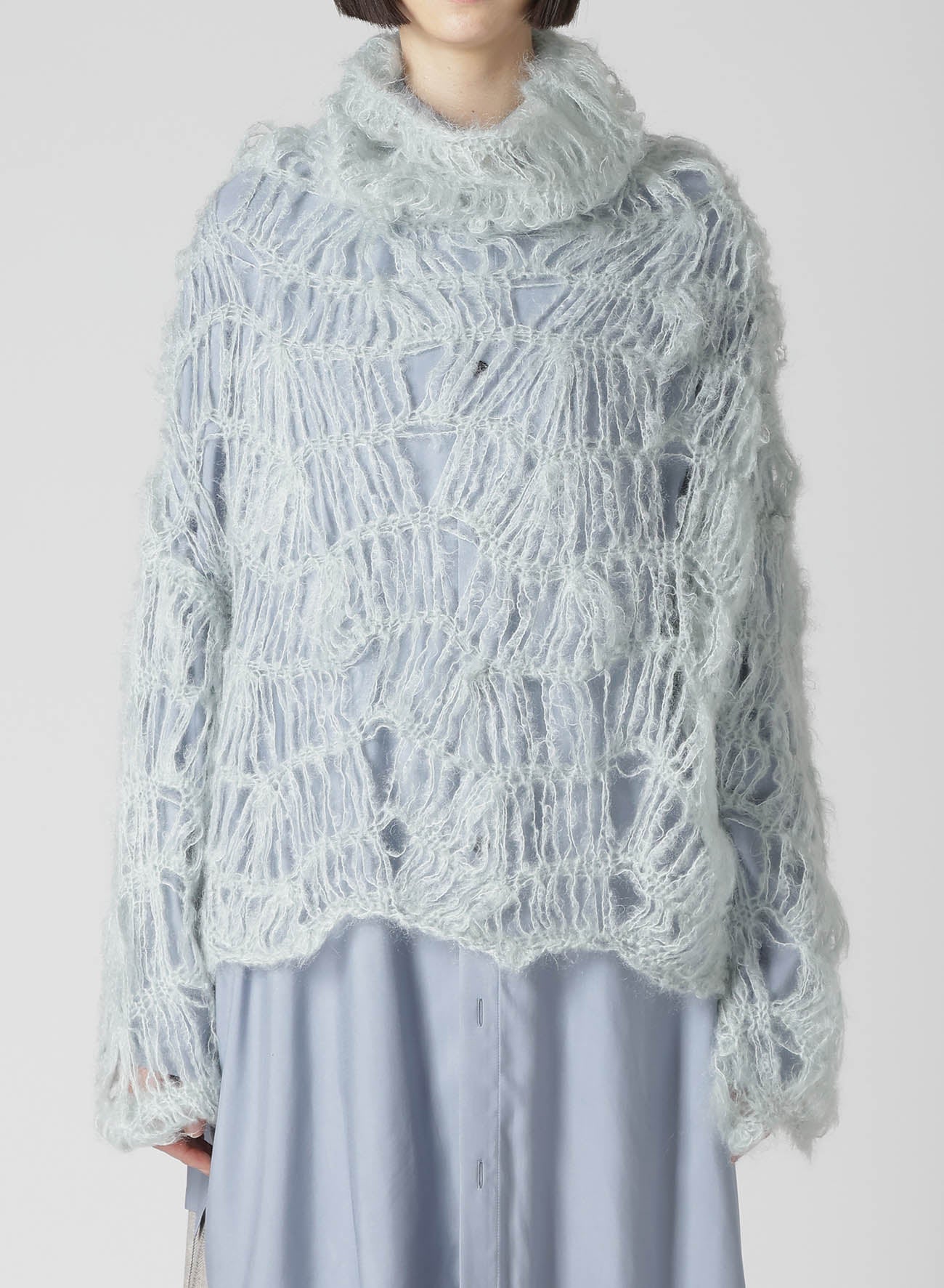 MAON HIGH-NECK TOP