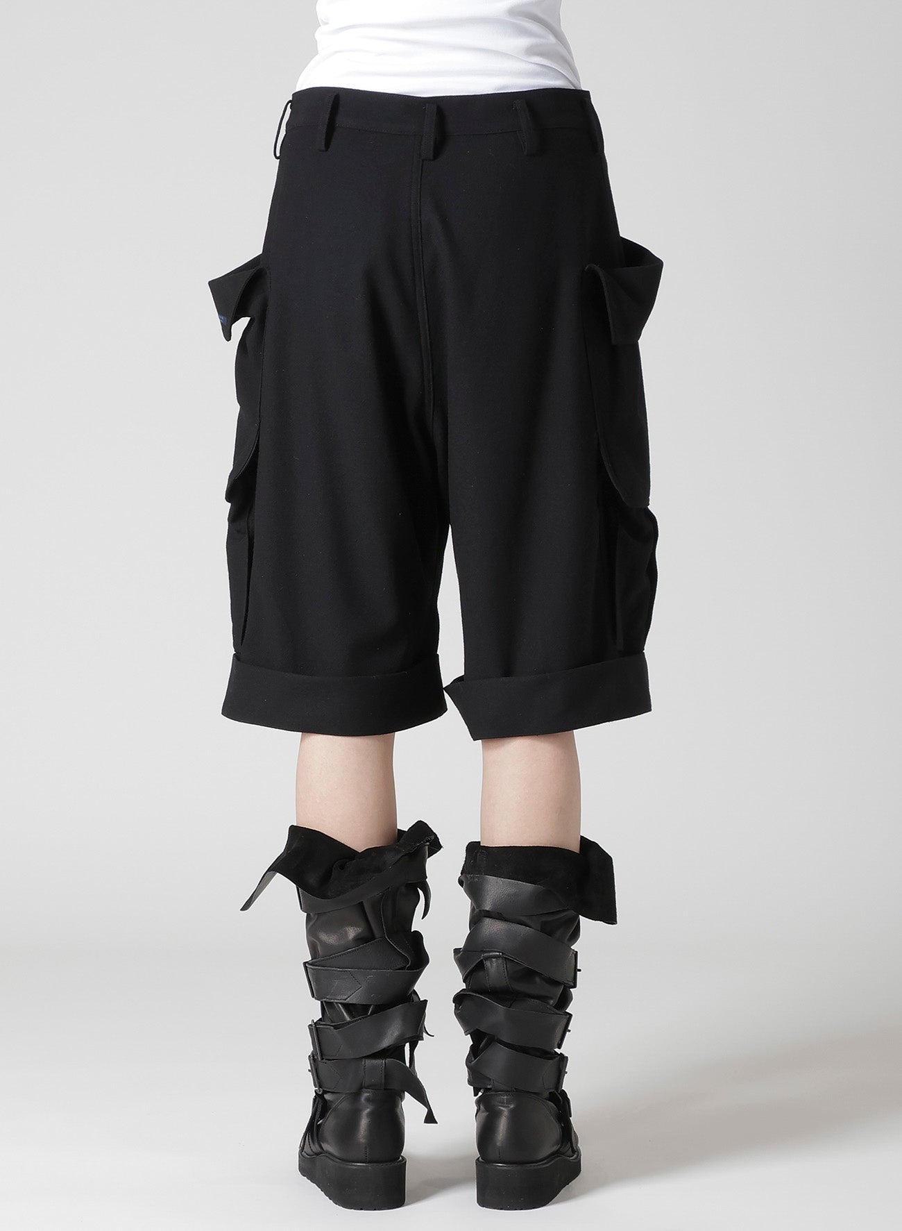 FLANNEL SHORT CARGO PANTS