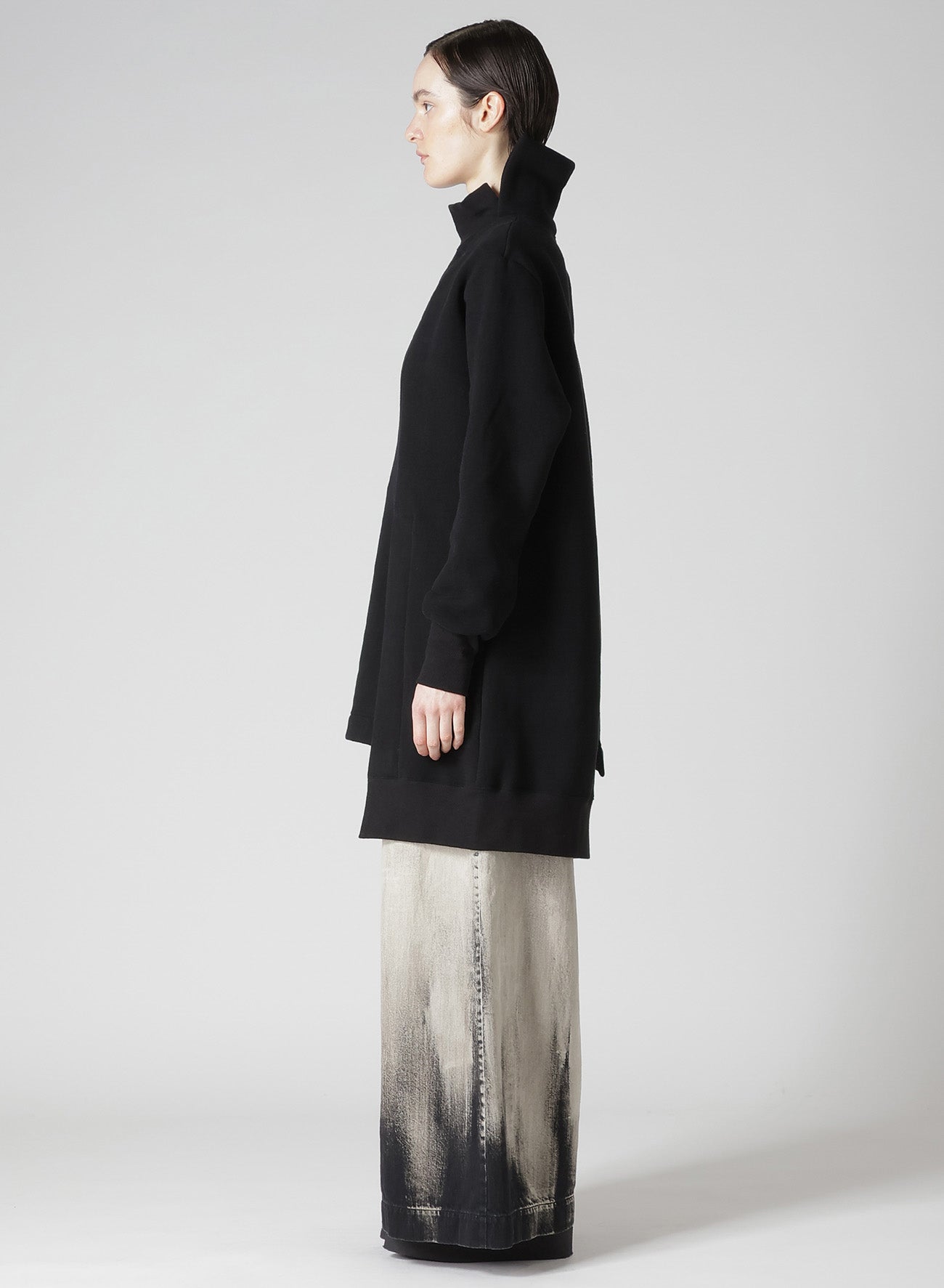 Liy/C BRUSHED FRENCH TERRY PANELED HIGH-NECK PULLOVER