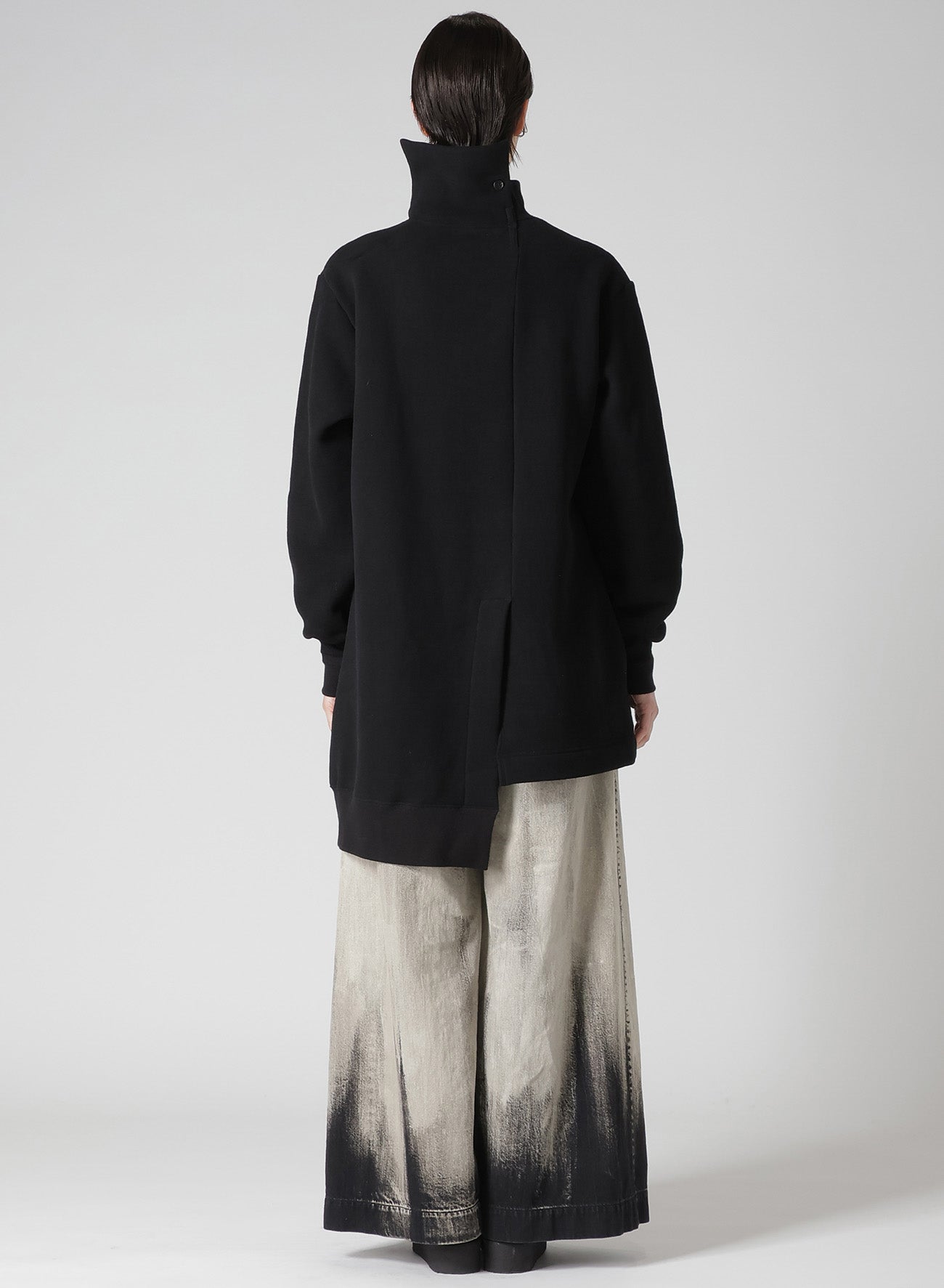 Liy/C BRUSHED FRENCH TERRY PANELED HIGH-NECK PULLOVER