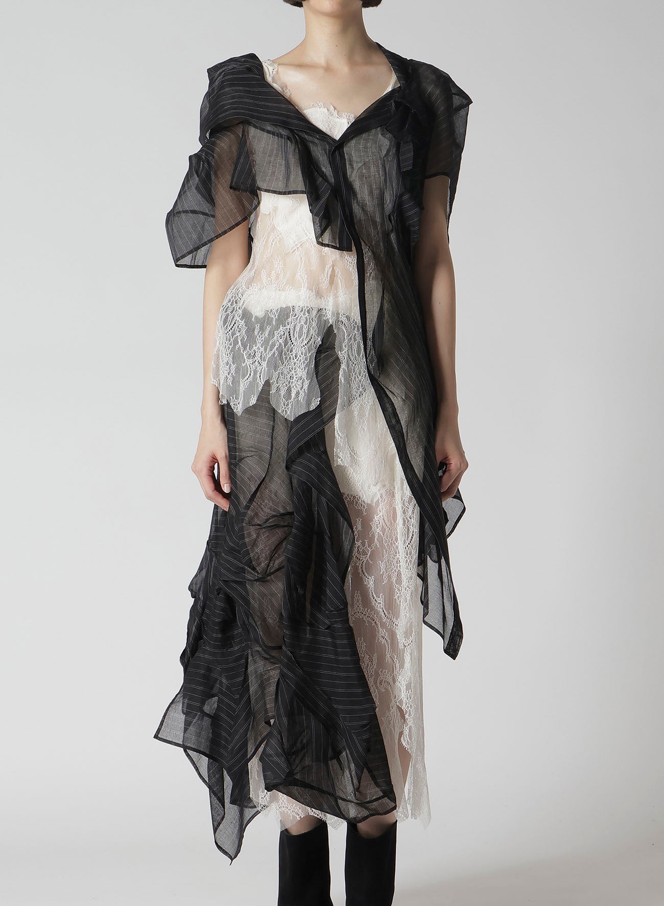 LACE 3D BLOUSE