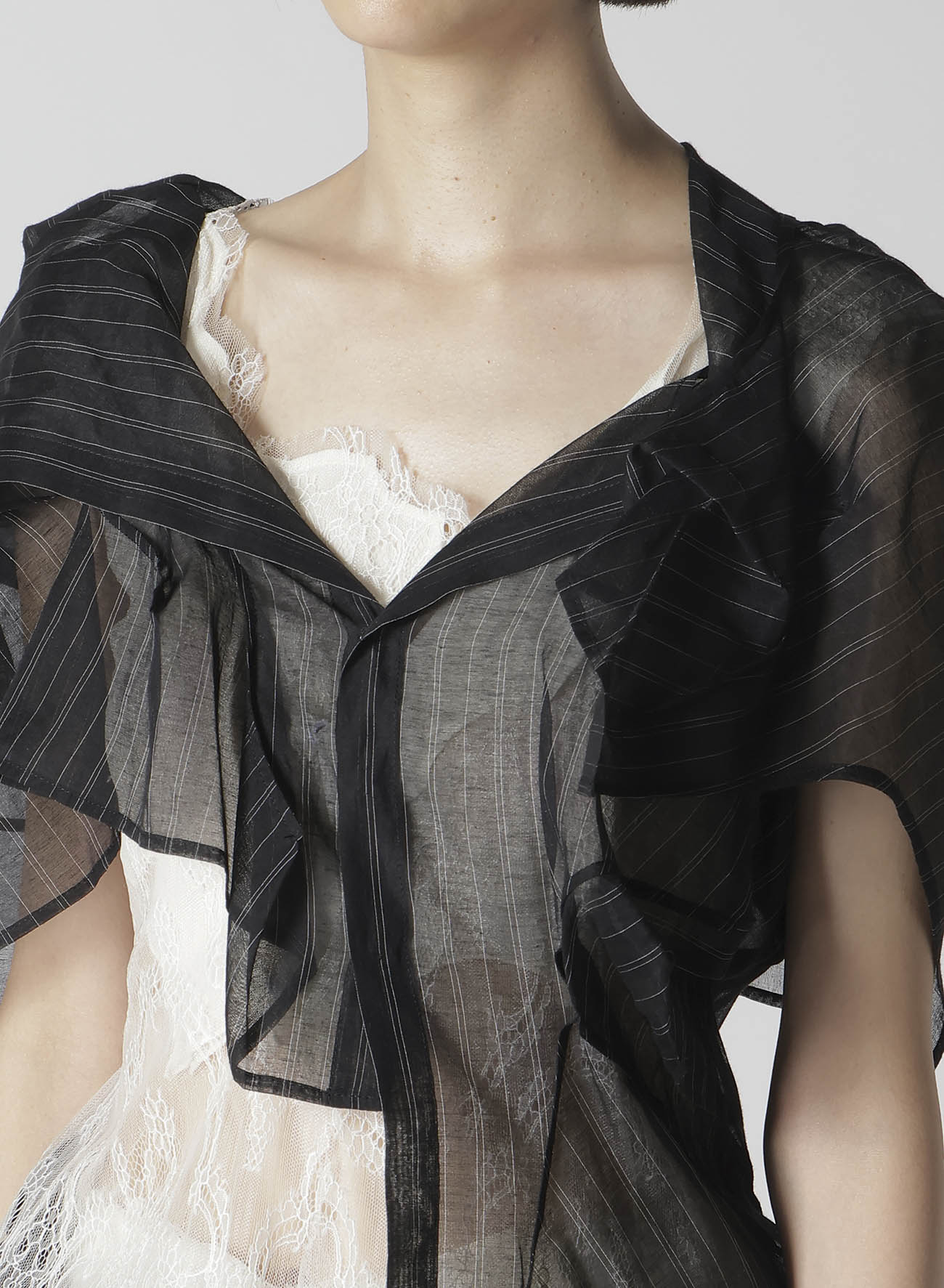 LACE 3D BLOUSE