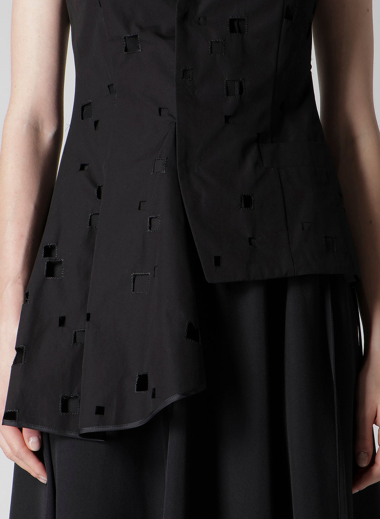 BROAD SQUARE LACE JACKET