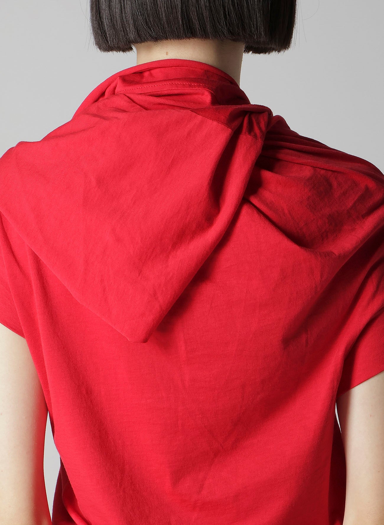 AIRY JERSEY DRAPE DETAIL SHORT SLV T-SHIRT