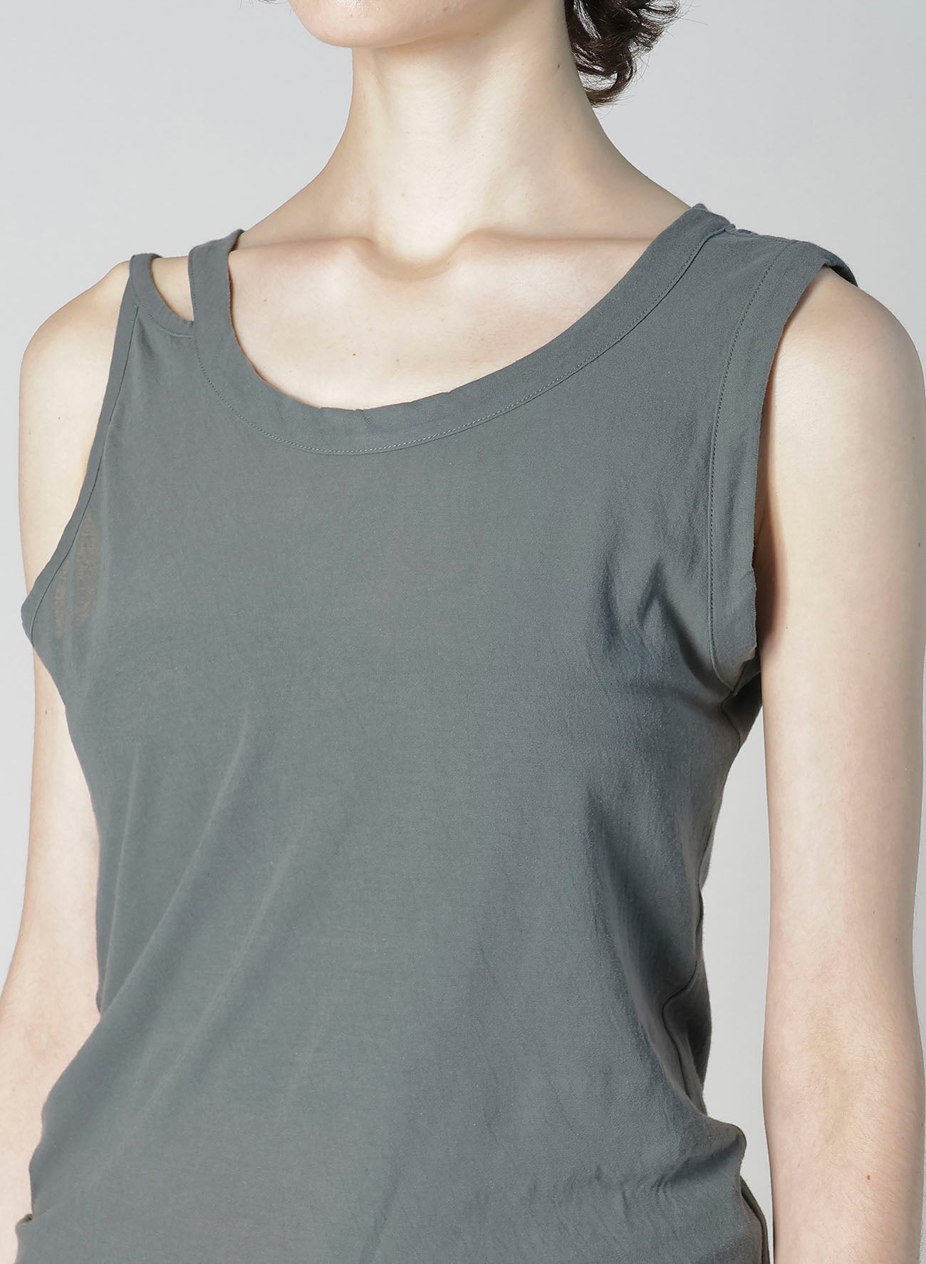 HIGH TWISTED SINGLE JERSEY R-ASYMMETRY TANK TOP
