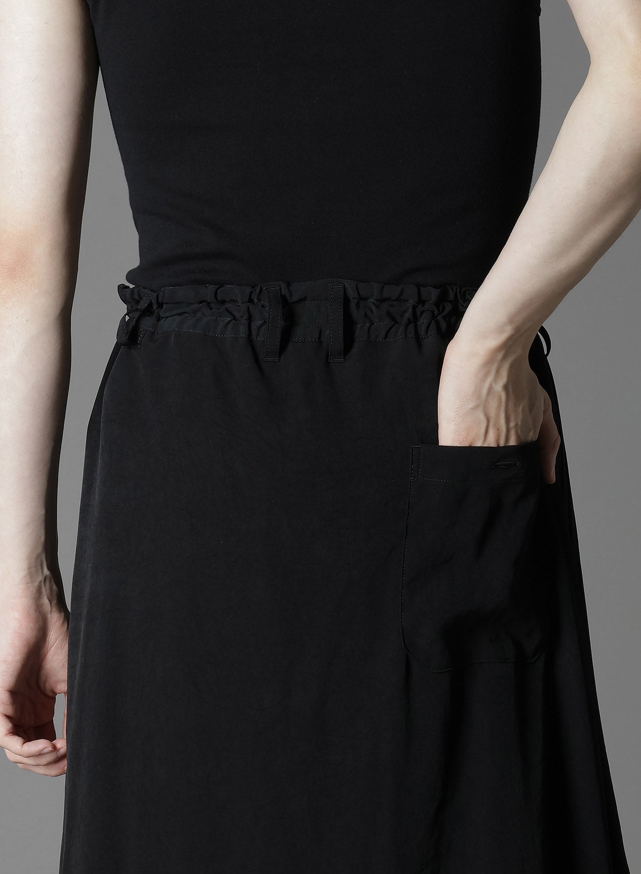 CREPE DE CHINE BOUND SKIRT PANTS