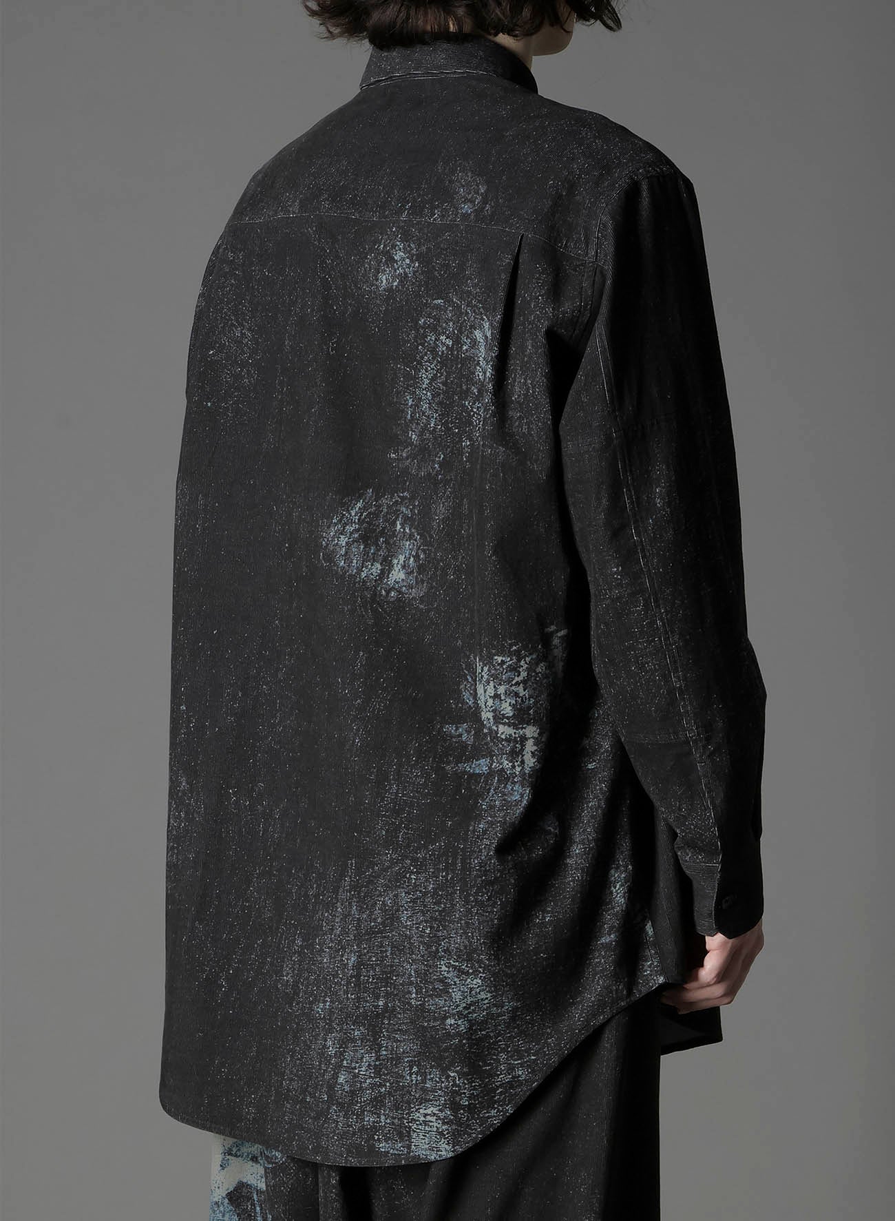 NARROW RIBS CORDUROY OPEN ZIP STANDARD BIG SHIRT