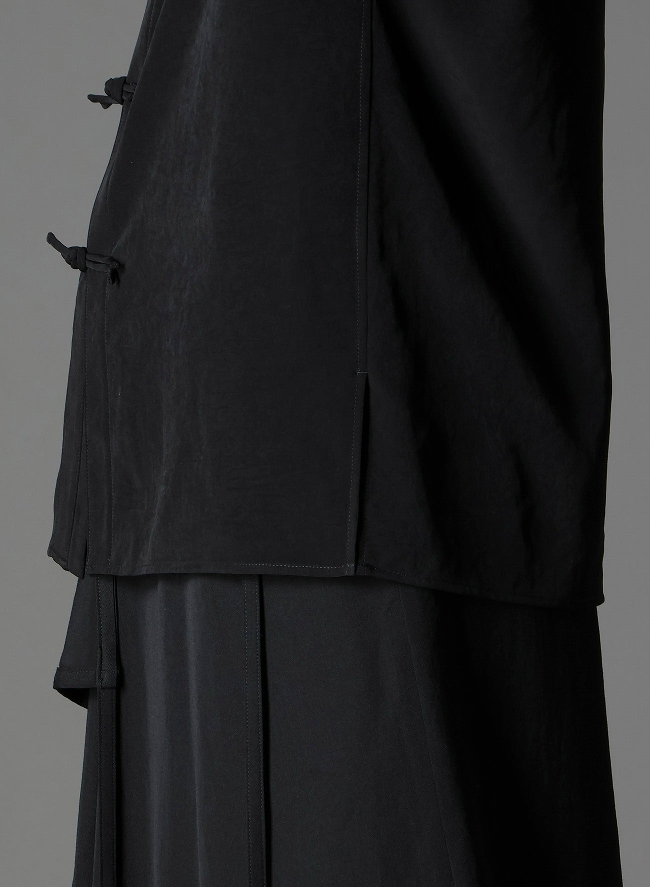 CREPE DE CHINE SHAKA BUTTON SHIRT