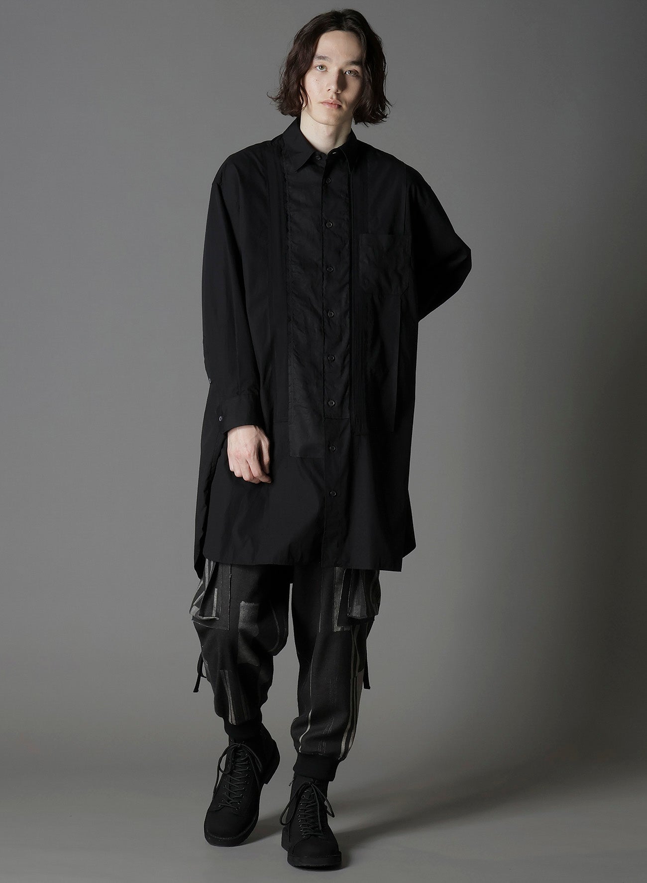 SWITCHING MATERIAL FRONT PANAL STANDARD BLACK SHIRT