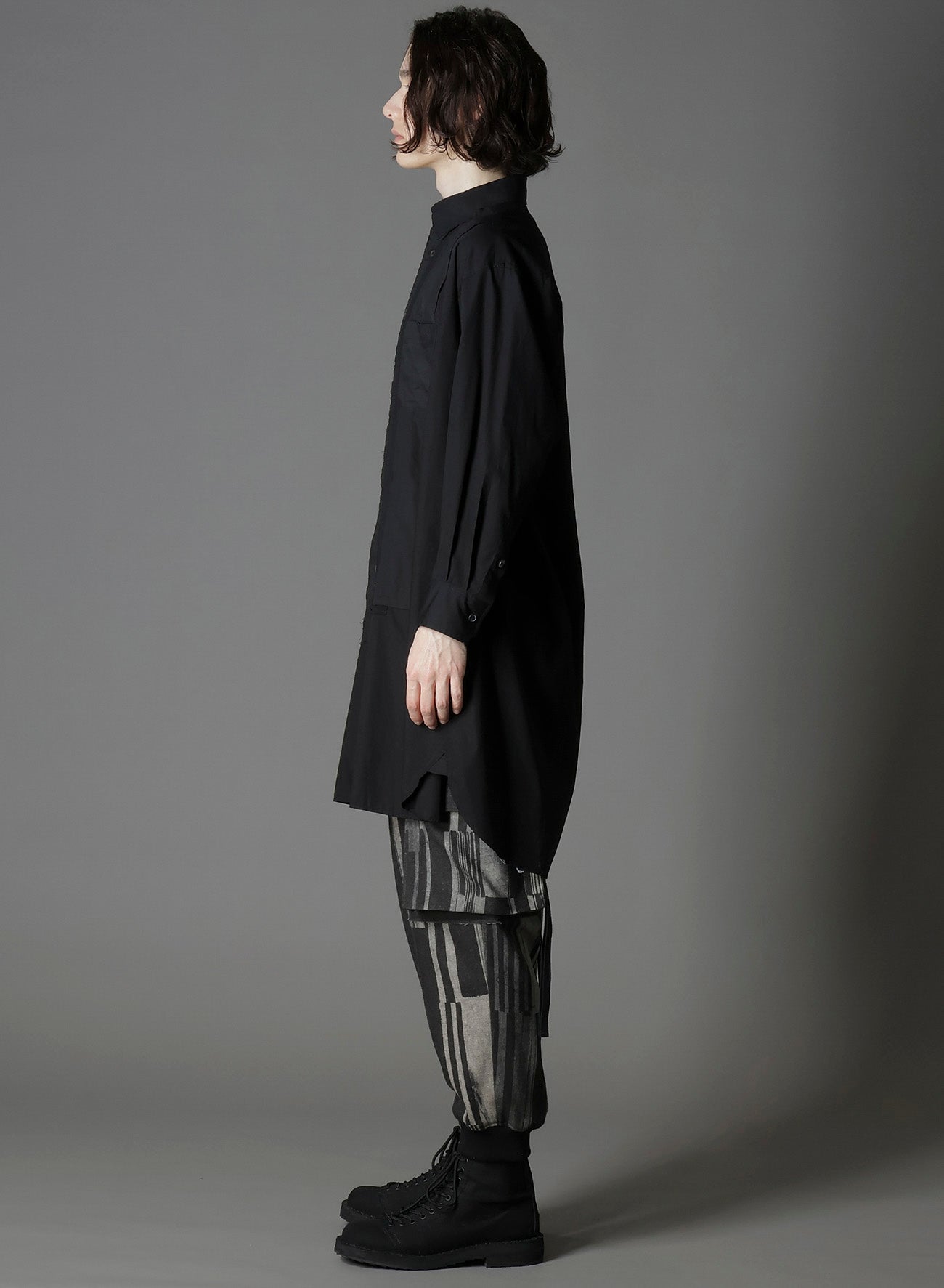 SWITCHING MATERIAL FRONT PANAL STANDARD BLACK SHIRT