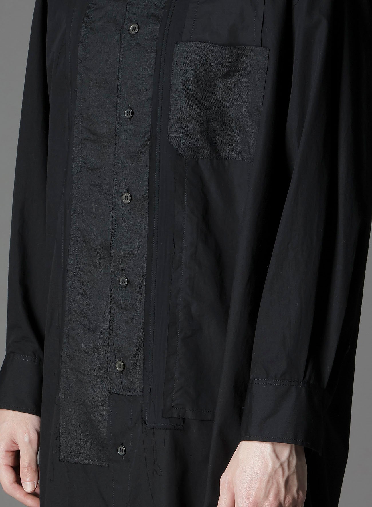 SWITCHING MATERIAL FRONT PANAL STANDARD BLACK SHIRT