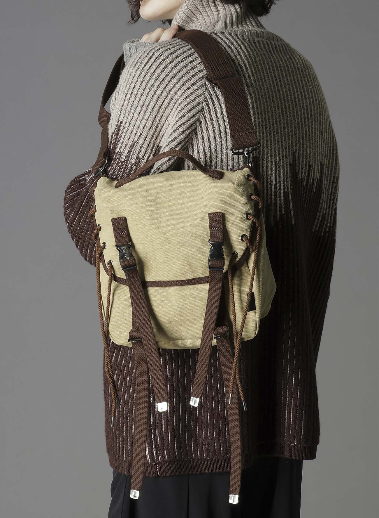 CANVAS SHOULDER BAG