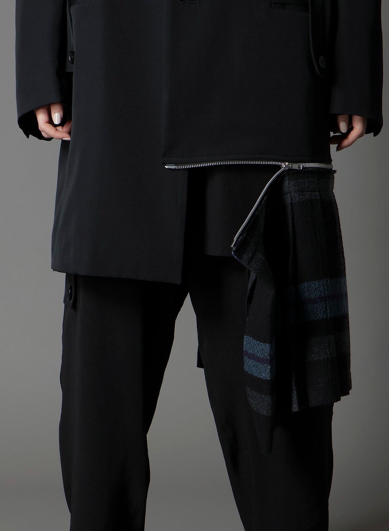 W/GABARDINE DOUBLE GAUZE PLEATED JACKET W/ TAB