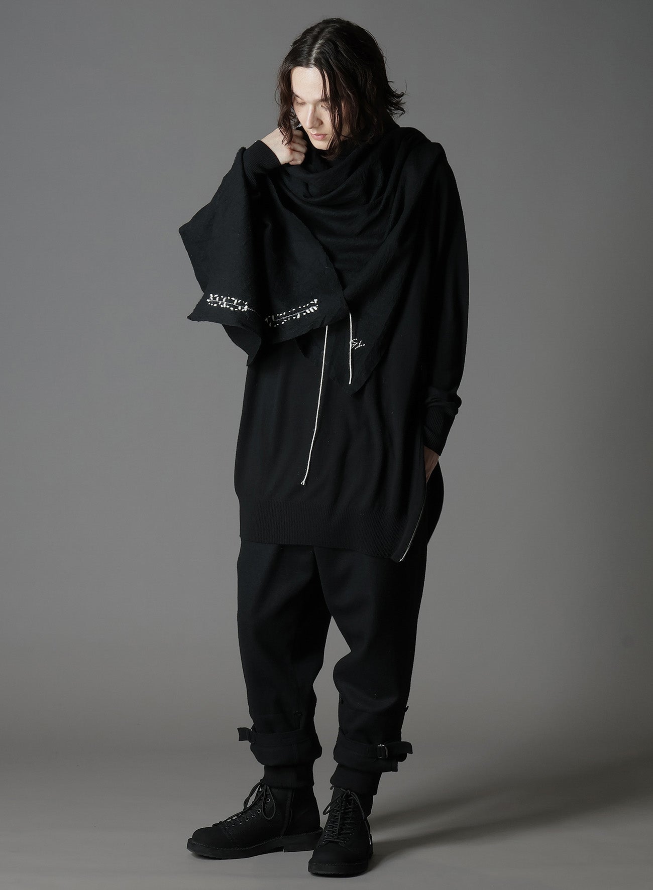 MERINO WOOL LEFT ZIPPER RAGLAN SLEEVE TURTLENECK