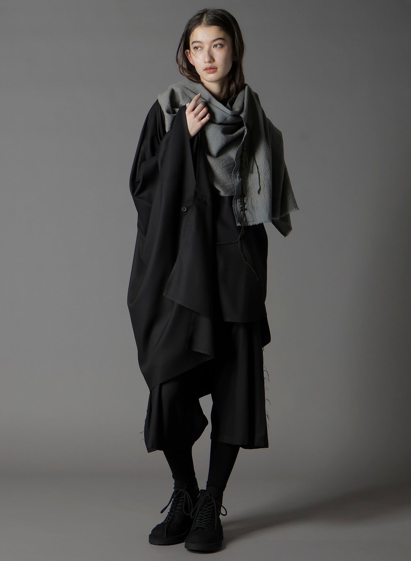 TETANY WOOL HAND STITCH SCARF