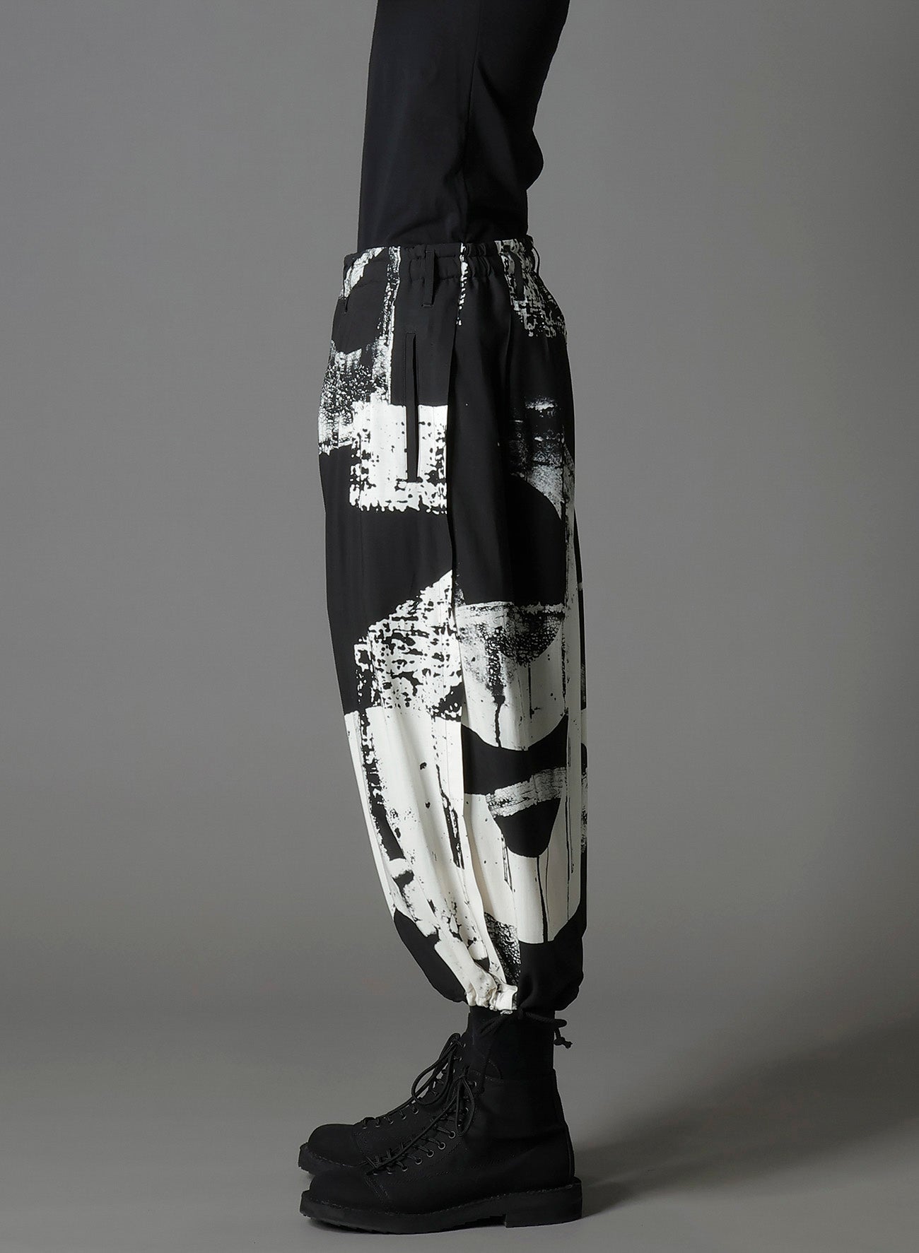 RAYON PRINT NUMBER PATTERN BALLOON PANTS