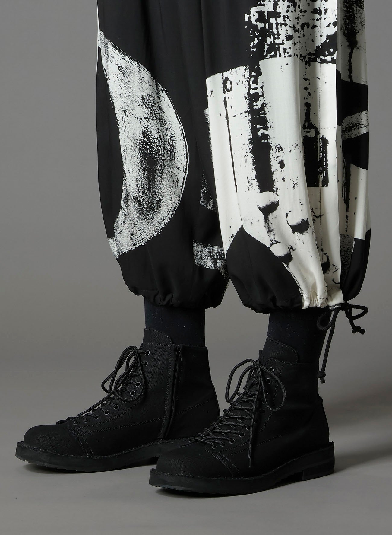 RAYON PRINT NUMBER PATTERN BALLOON PANTS