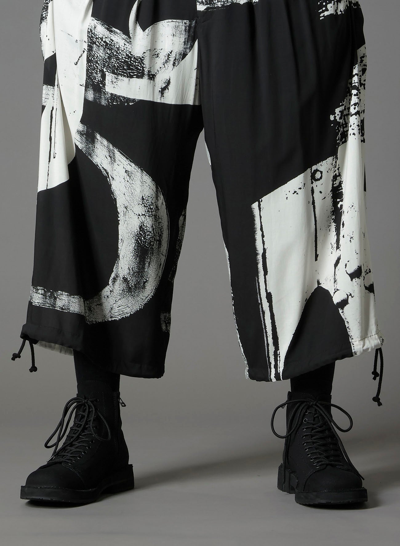 RAYON PRINT NUMBER PATTERN BALLOON PANTS
