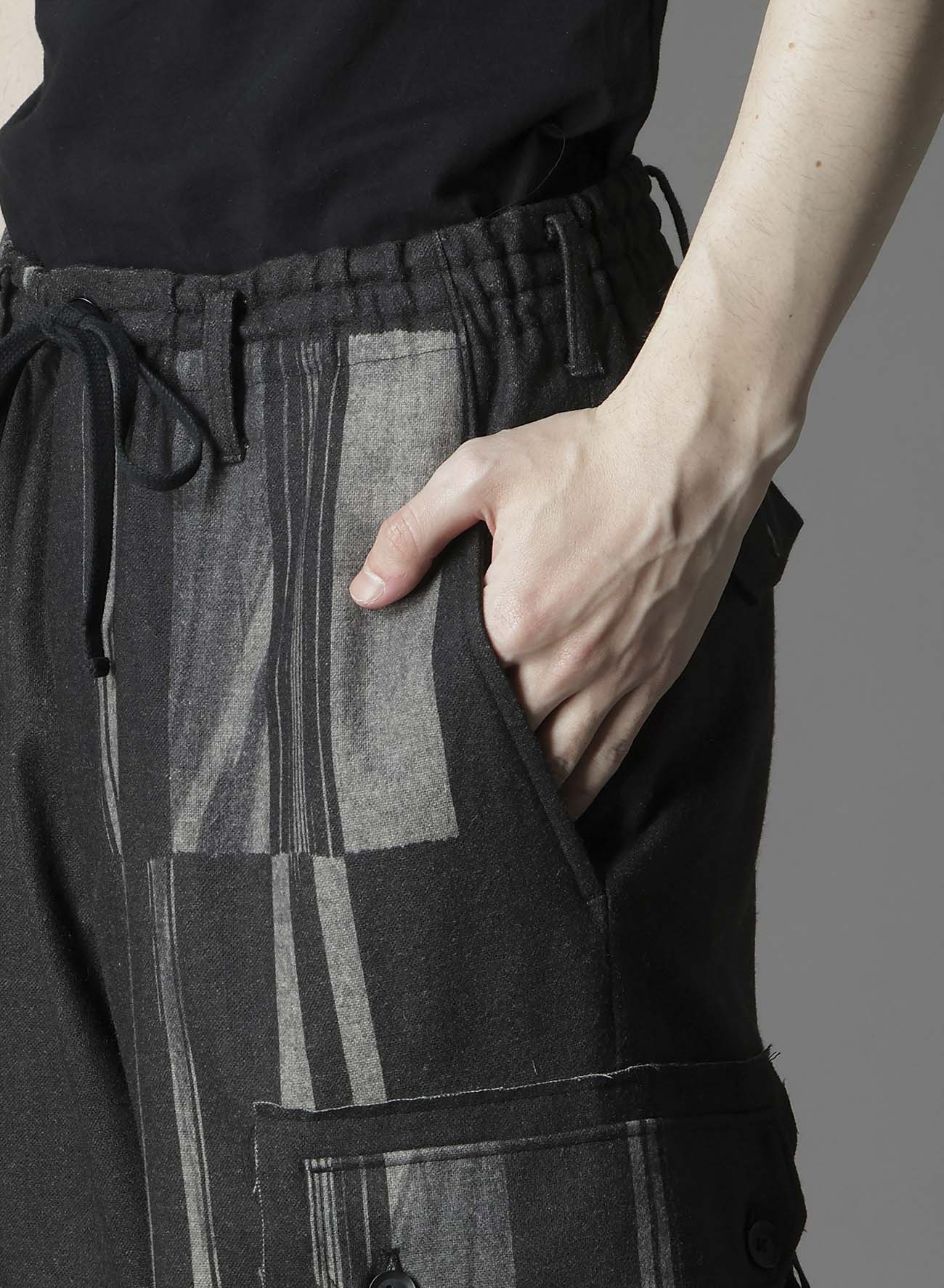 FLANNEL STRIPE PATTERN STANDARD RIBBED HEM CARGO