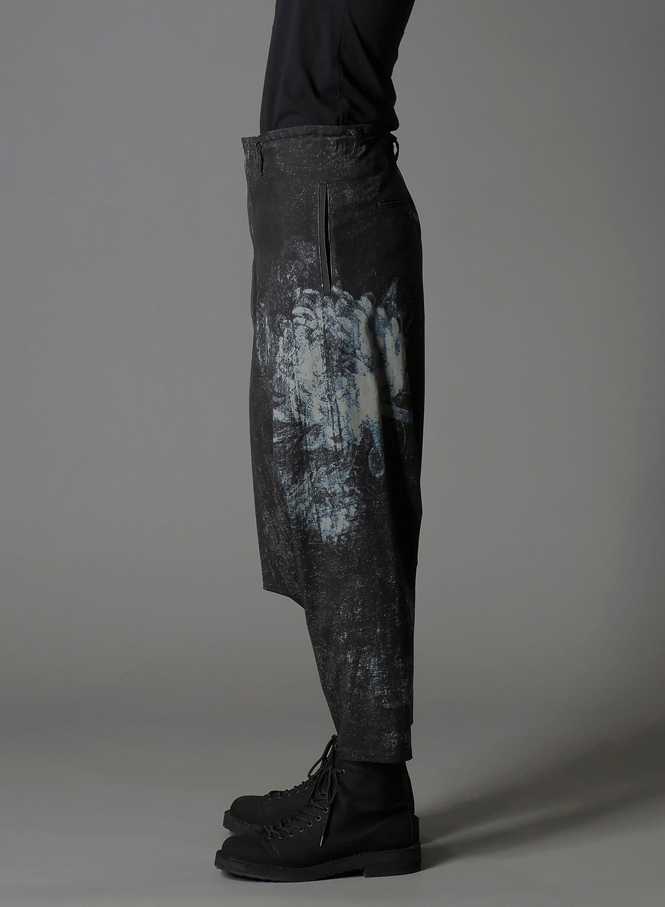 NARROW RIBS CORDUROY SAROUEL PANTS